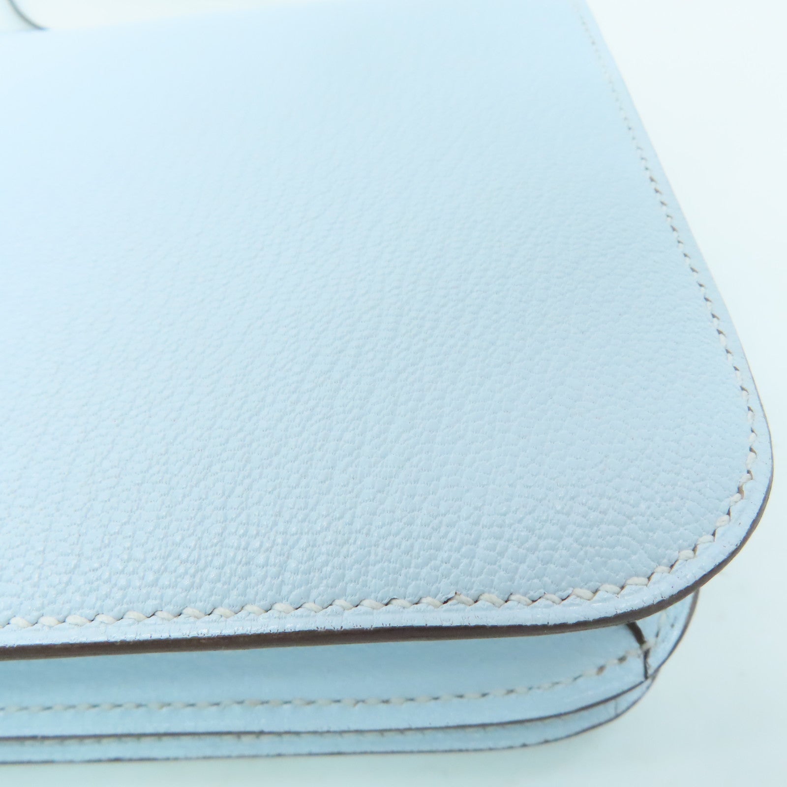 HERMES 【激減優惠】Chevre皮革Constance Mini銀扣肩背袋霧霾藍/Bleu Brume/T0