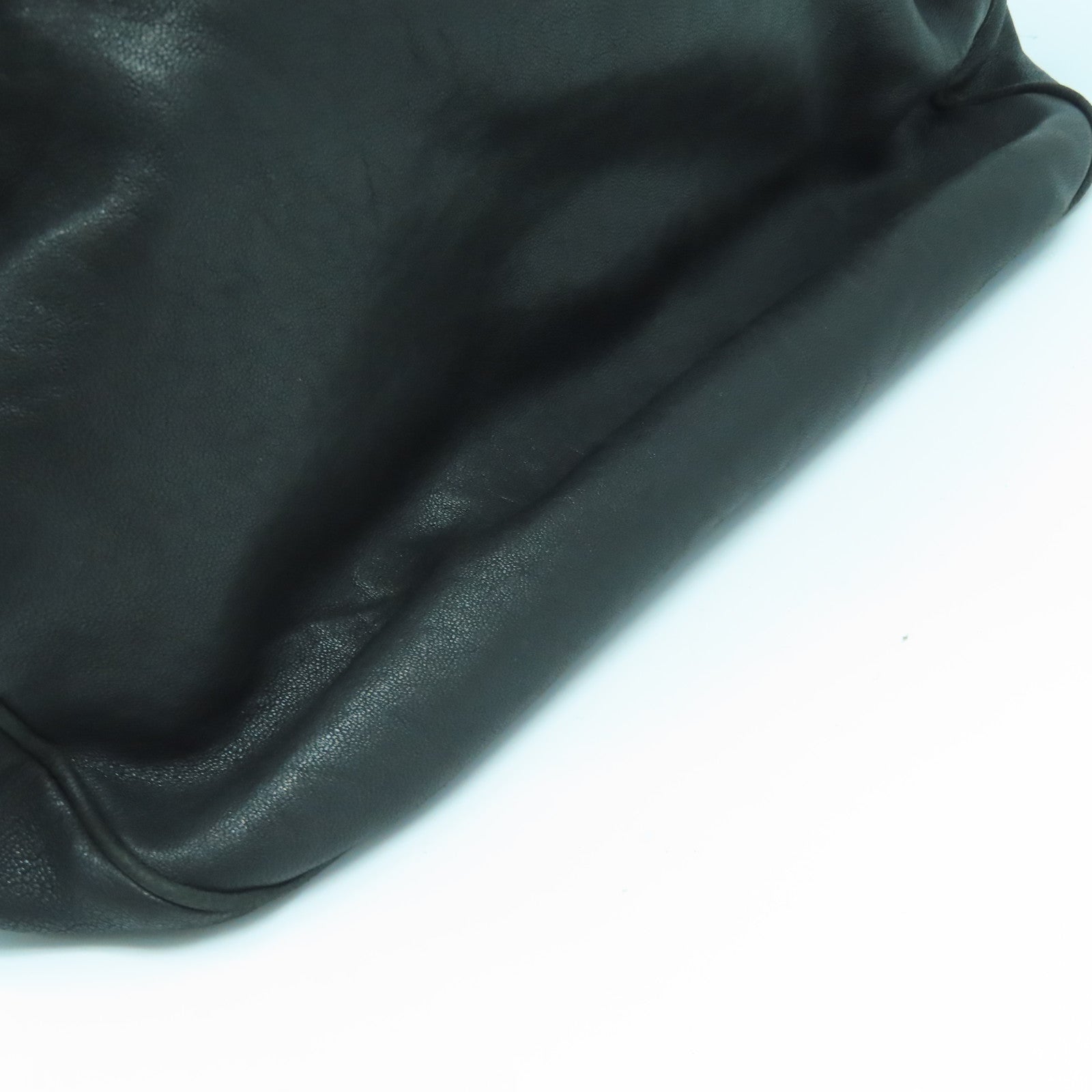 YVES SAINT LAURENT 牛皮皮革Shoulder Bag银扣肩背袋黑色