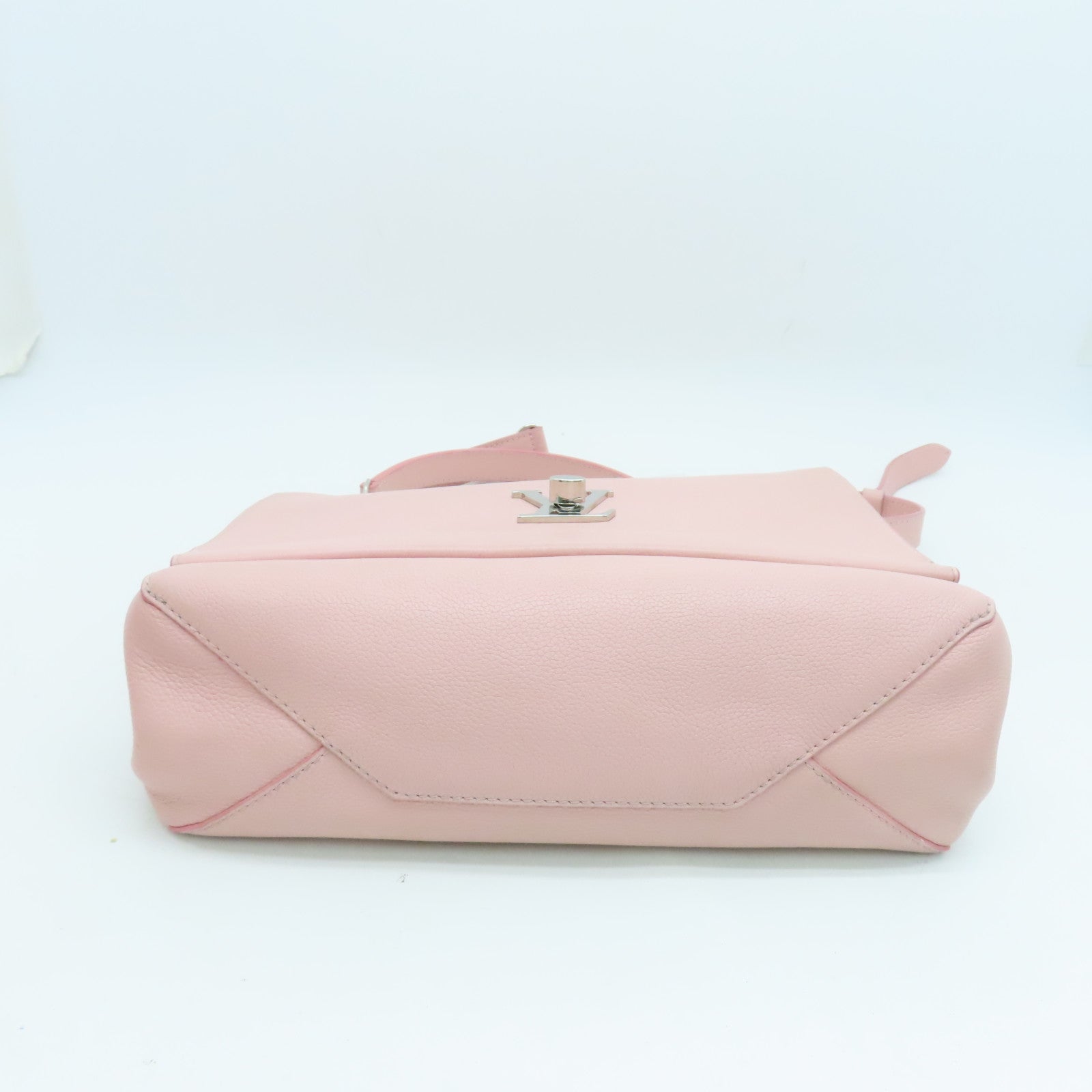 LOUIS VUITTON 牛皮皮革Lock Me 2 2 way Shoulder Bag金扣肩背袋粉红色