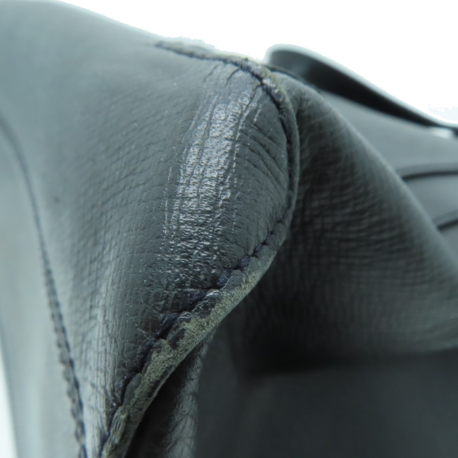LOUIS VUITTON Taiga Kasbek PM银扣手挽袋黑色