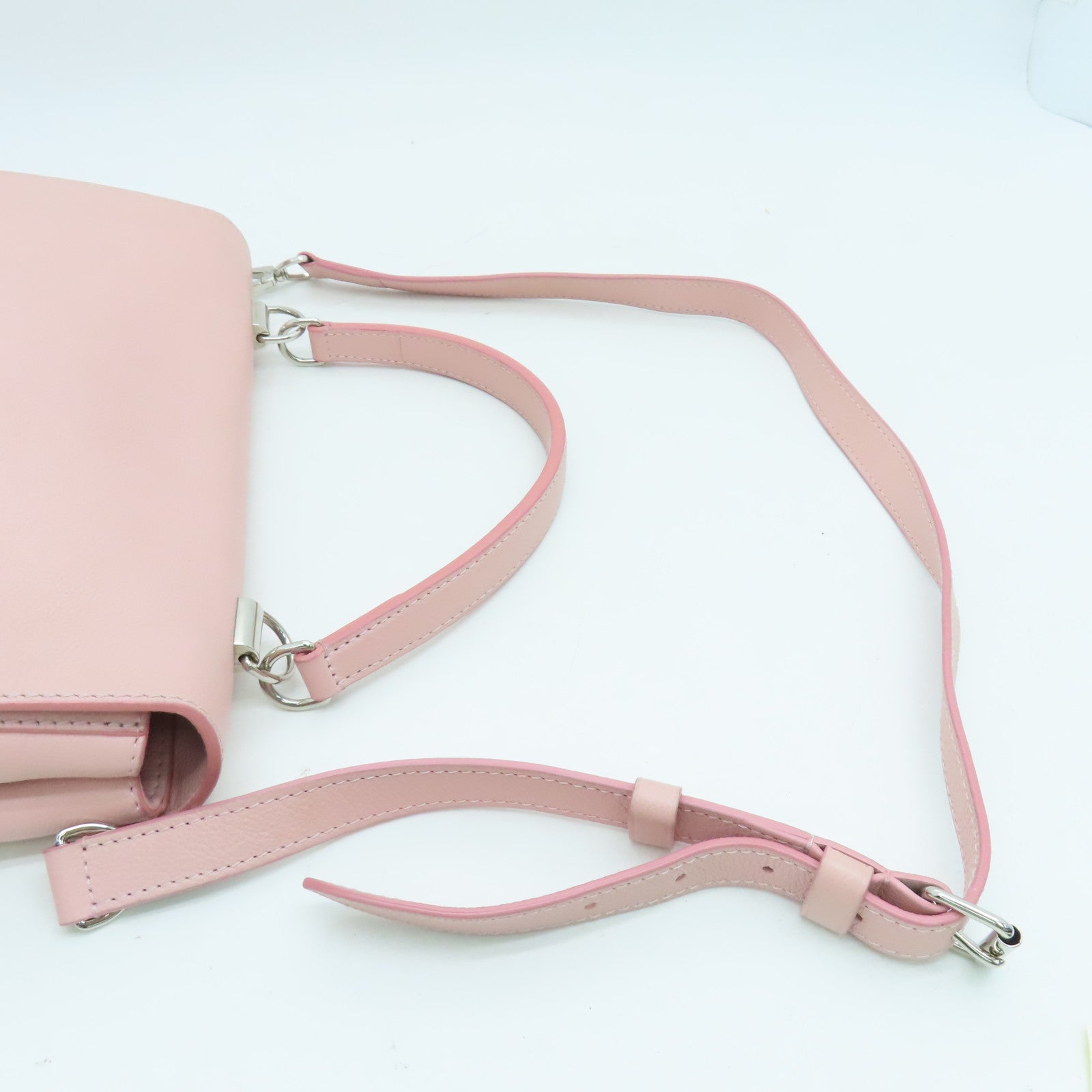 LOUIS VUITTON 牛皮皮革Lock Me 2 2 way Shoulder Bag金扣肩背袋粉红色