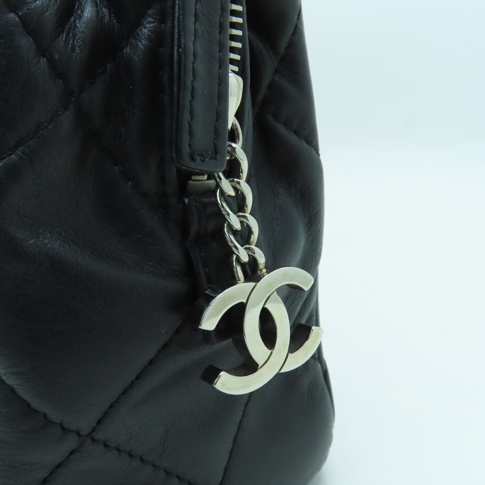 CHANEL 菱格牛皮皮革Shoulder Bag銀扣肩背袋黑色