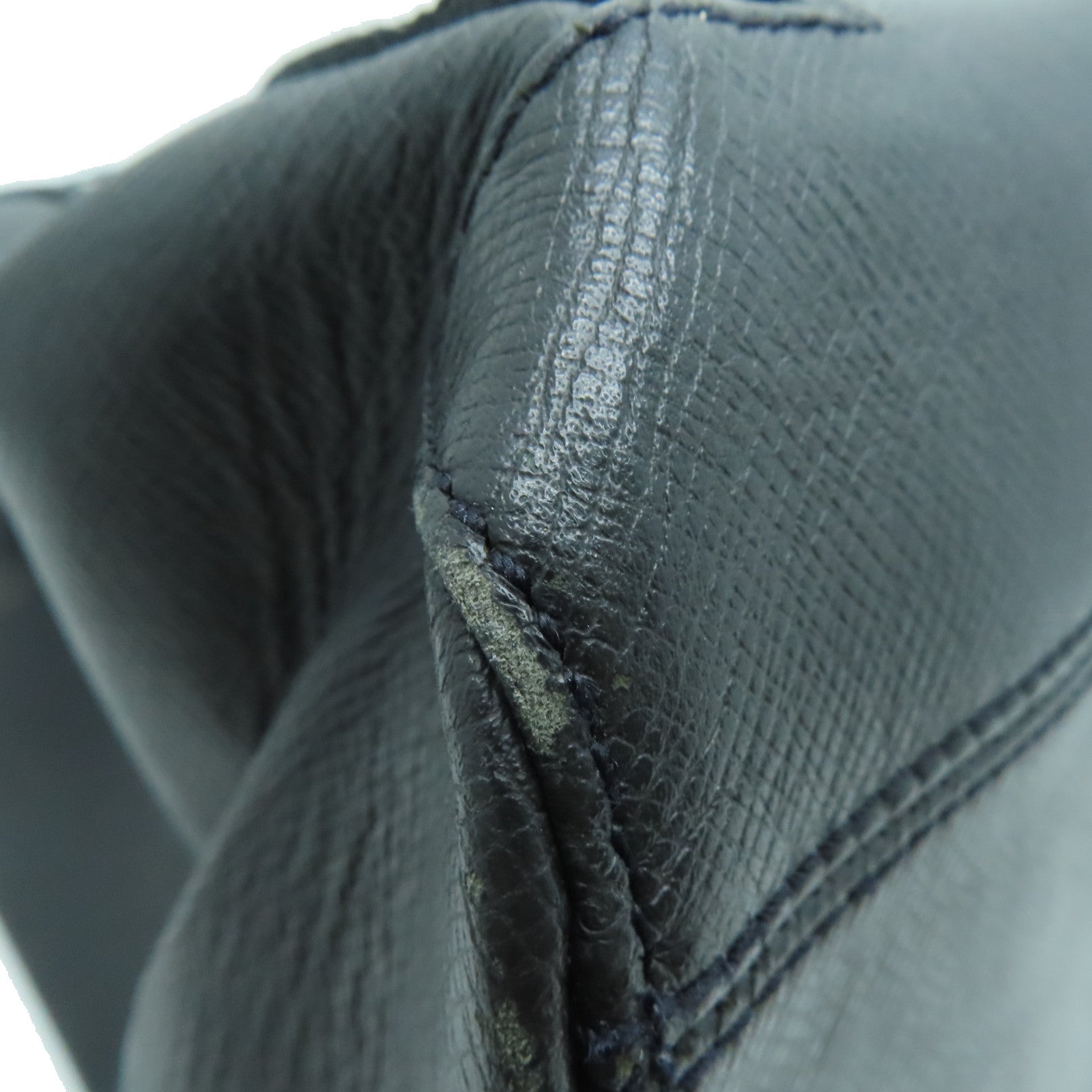 LOUIS VUITTON Taiga Kasbek PM银扣手挽袋黑色