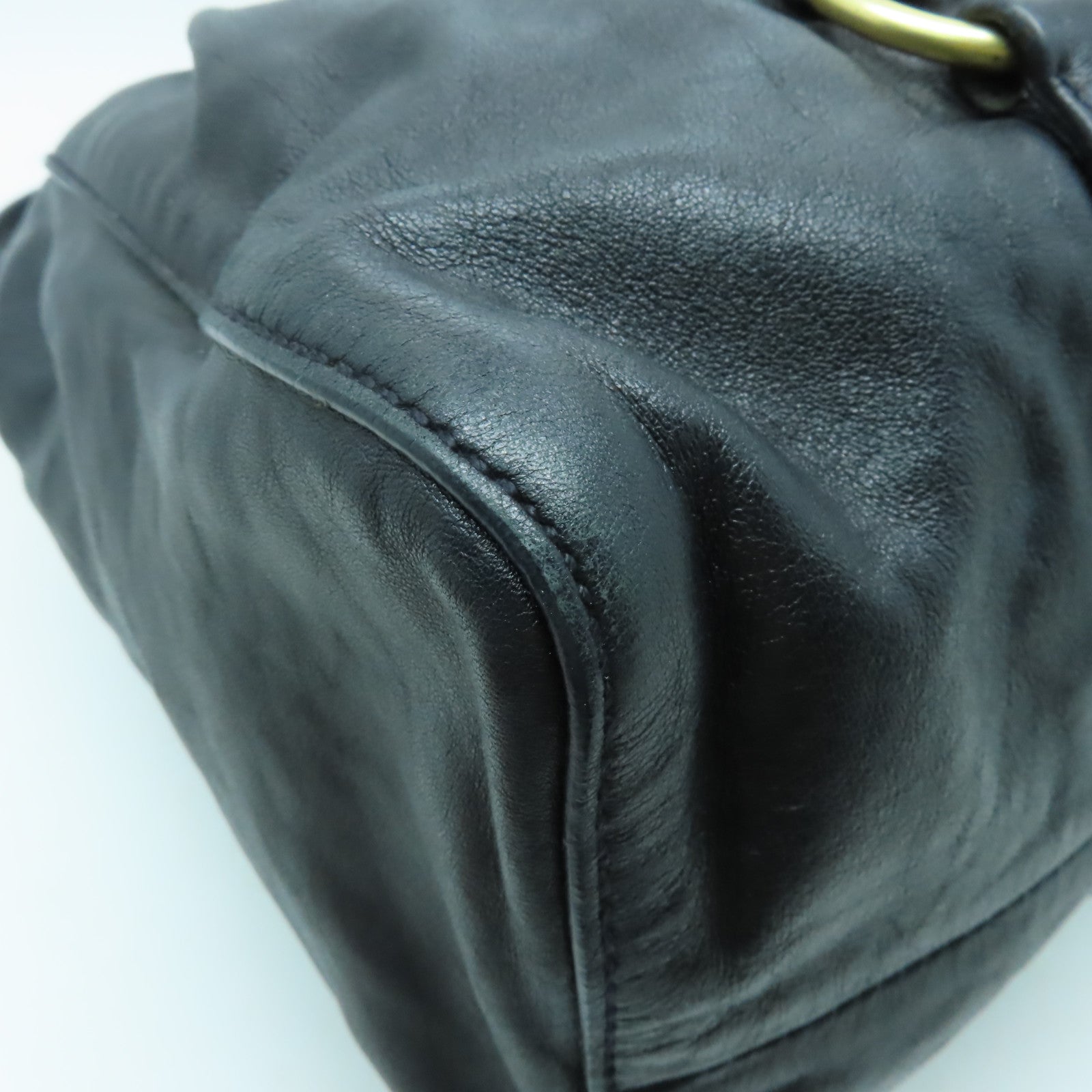 Miu Miu 牛皮皮革2 Way Shoulder金扣手挽肩背兩用袋黑色