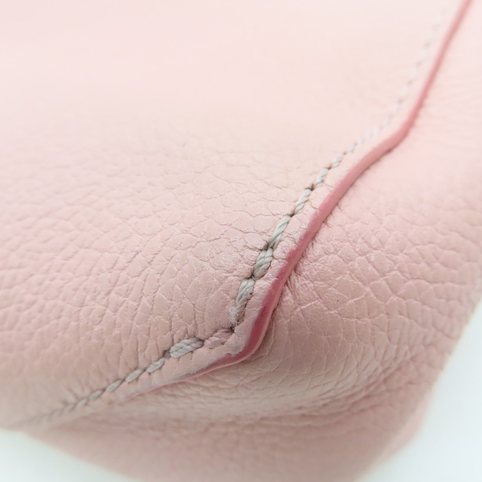 LOUIS VUITTON 牛皮皮革Lock Me 2 2 way Shoulder Bag金扣肩背袋粉红色