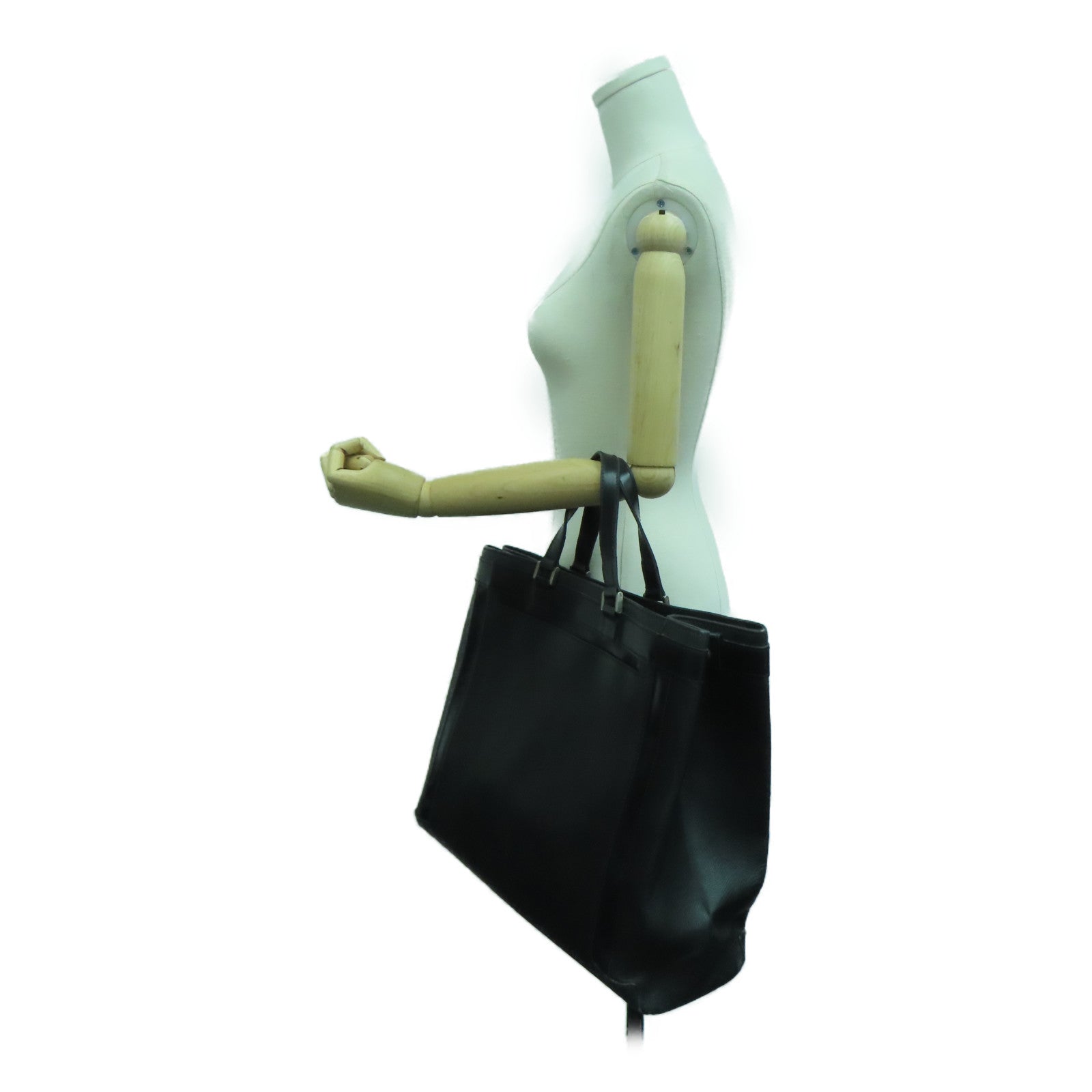 LOUIS VUITTON Taiga Kasbek PM银扣手挽袋黑色