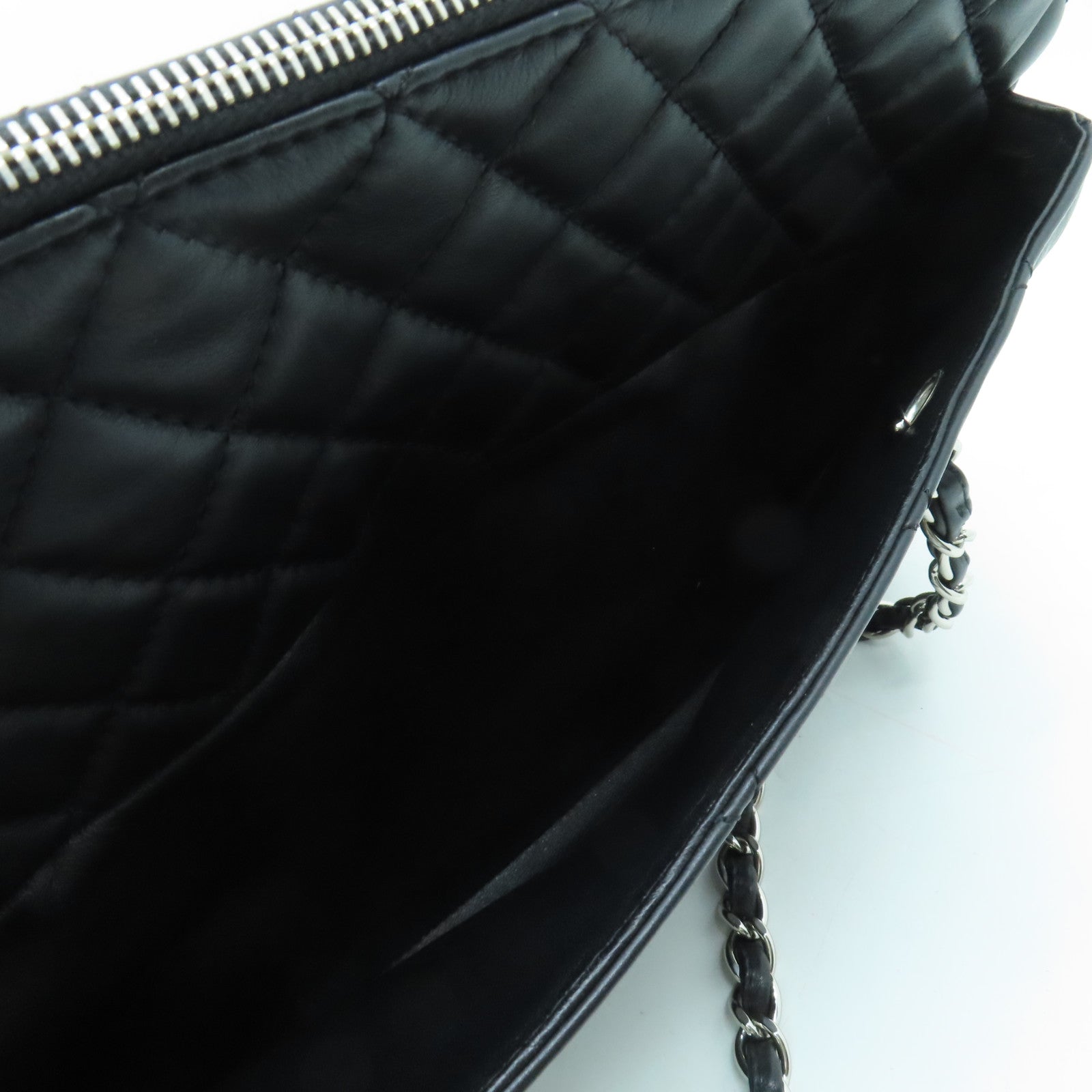 CHANEL 菱格牛皮皮革Shoulder Bag銀扣肩背袋黑色
