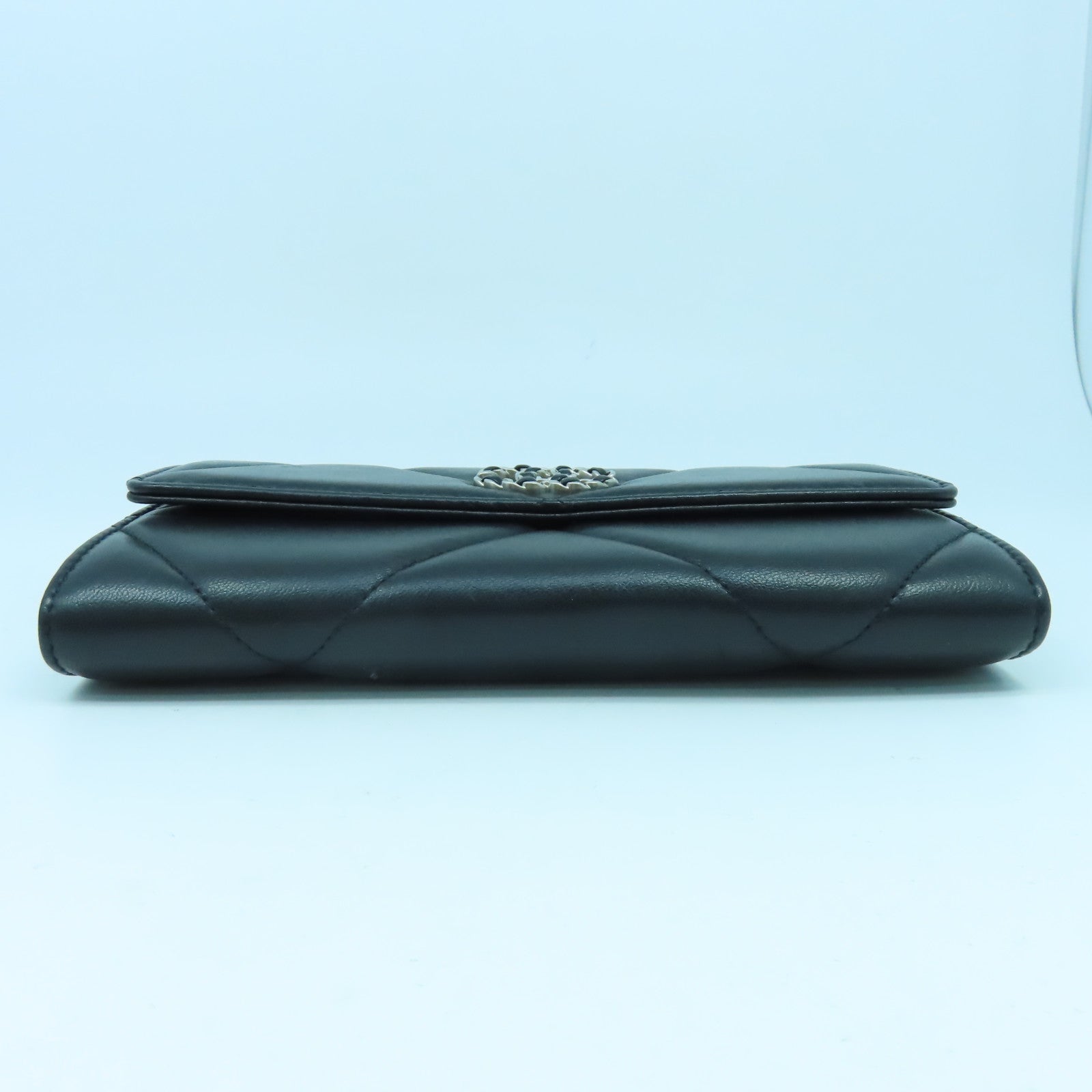 CHANEL 菱格牛皮皮革C19 Long Wallet銀扣長錢包黑色