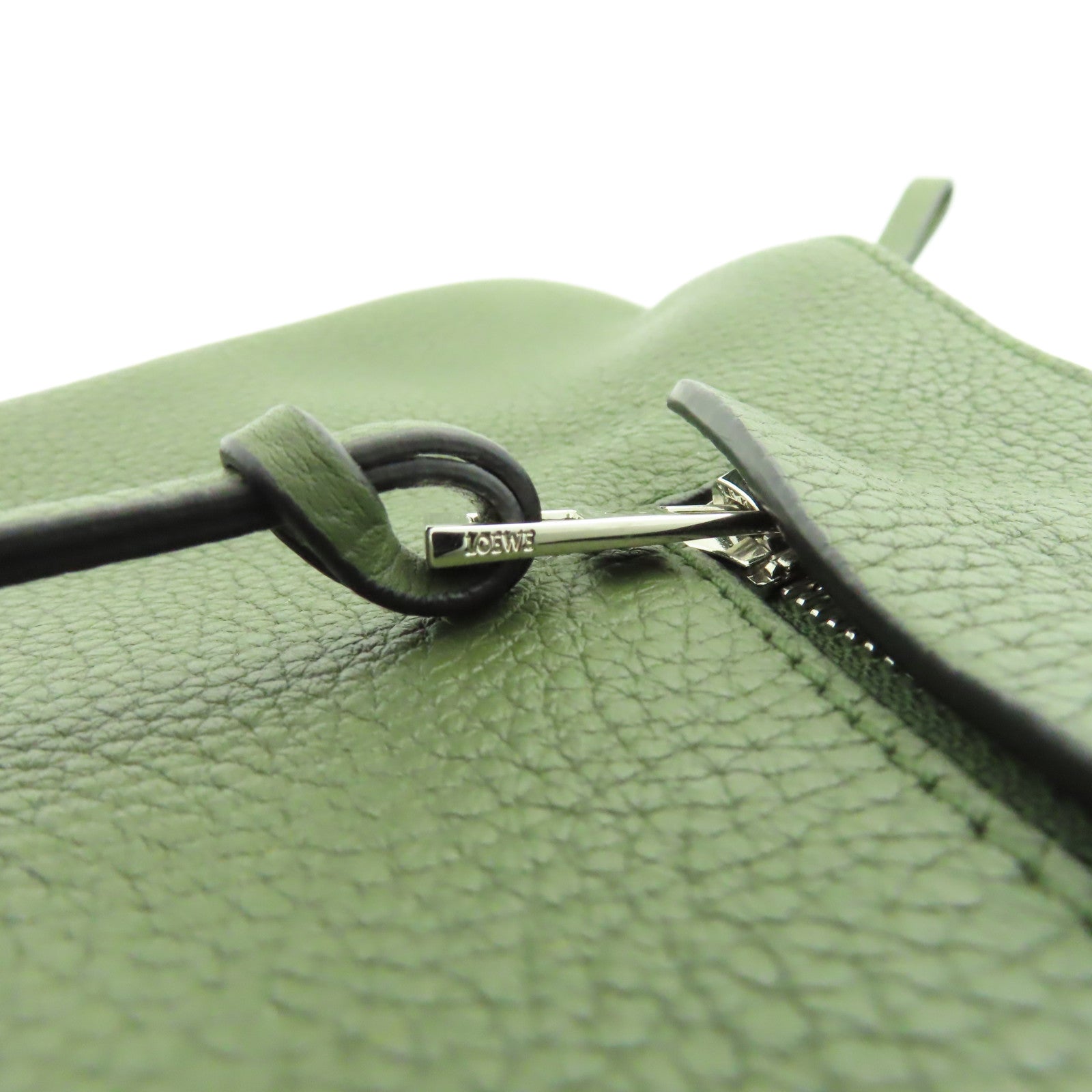 LOEWE 牛皮皮革Hand Bag銀扣肩背袋綠色