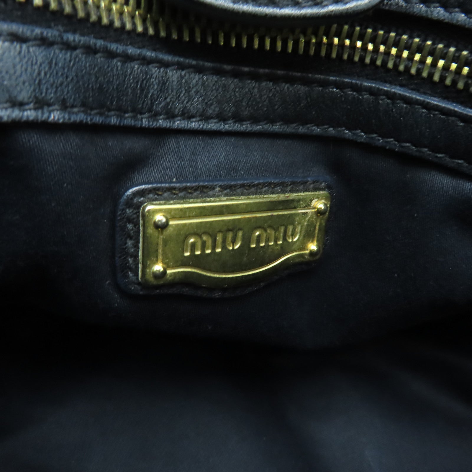 Miu Miu 牛皮皮革2 Way Shoulder金扣手挽肩背兩用袋黑色