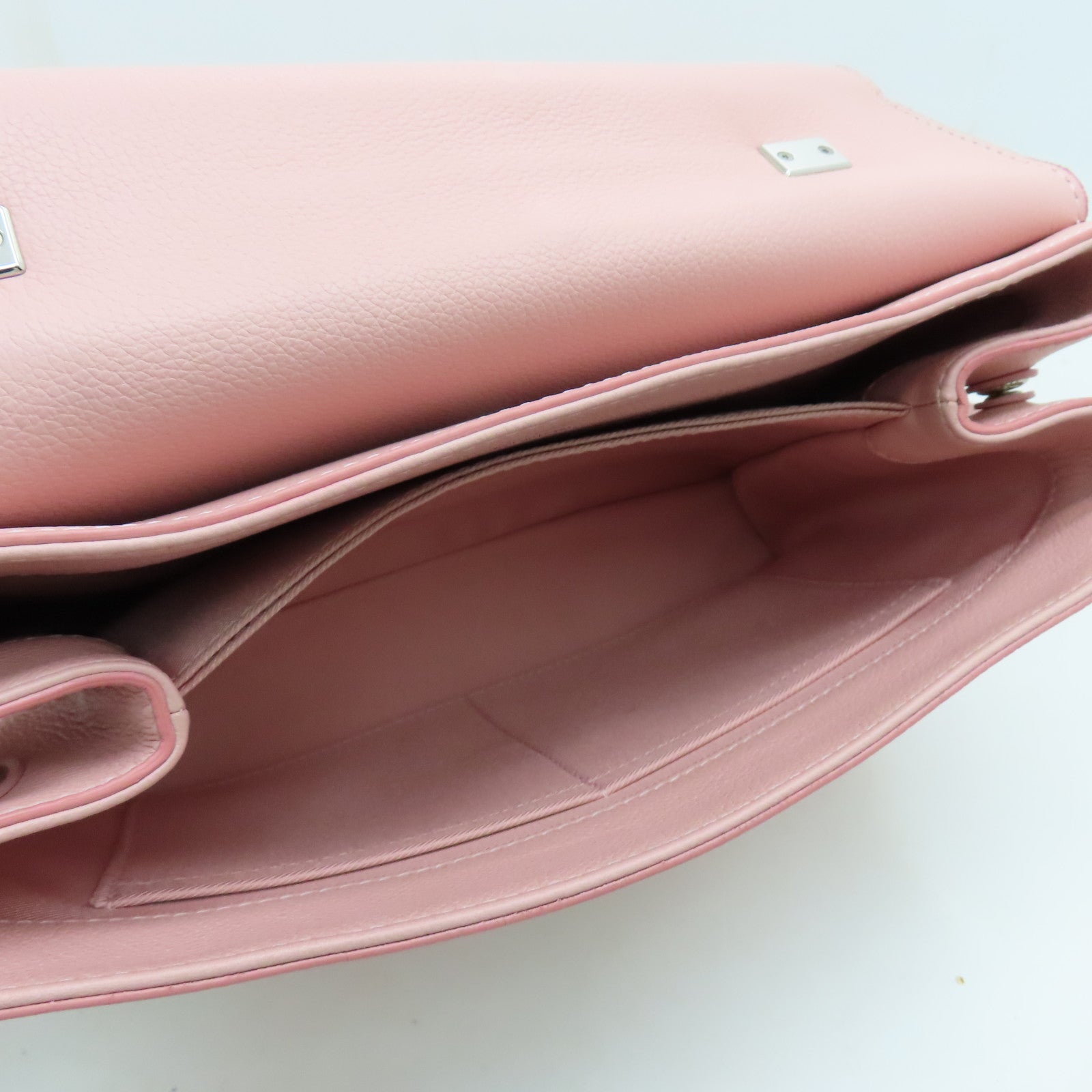 LOUIS VUITTON 牛皮皮革Lock Me 2 2 way Shoulder Bag金扣肩背袋粉红色