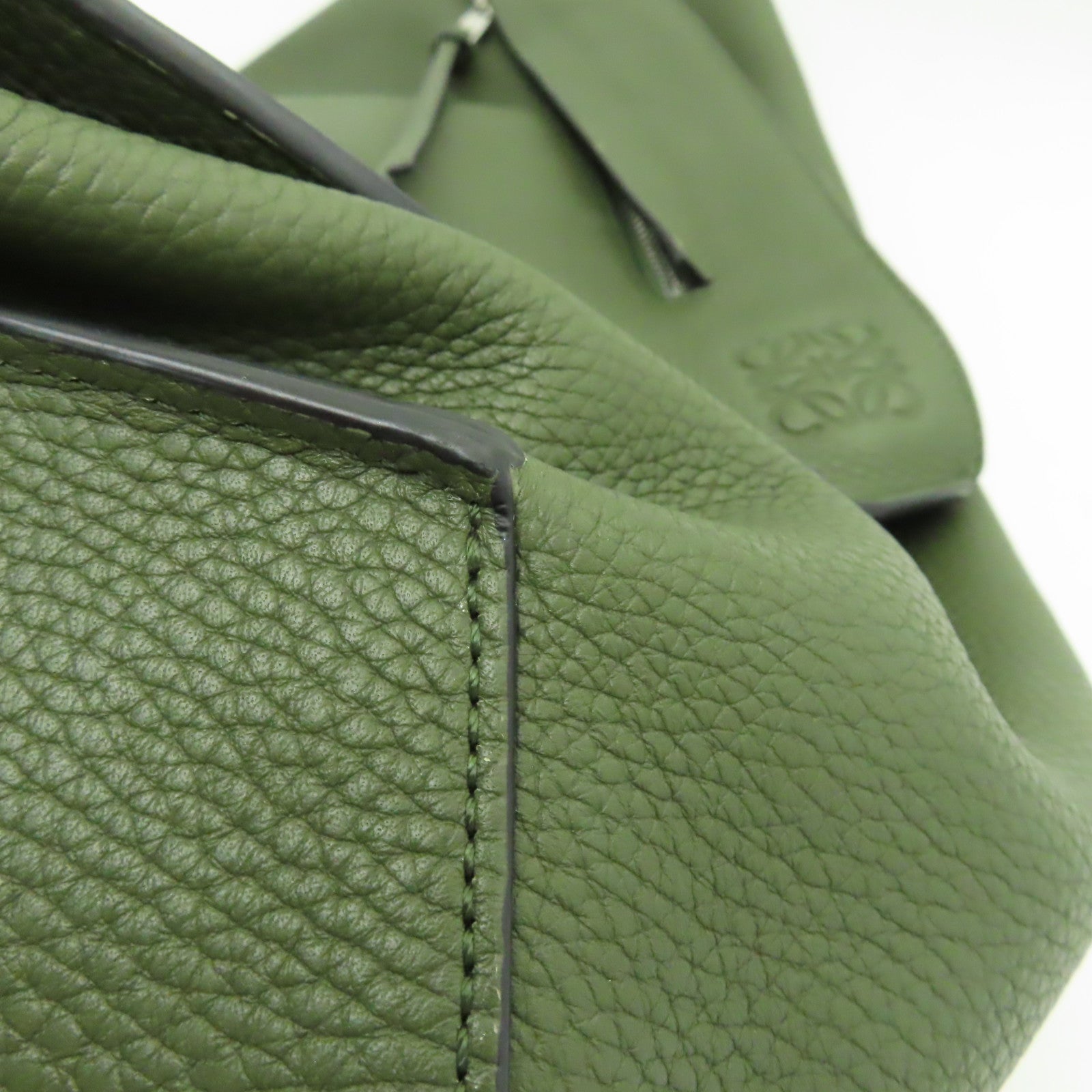 LOEWE 牛皮皮革Hand Bag銀扣肩背袋綠色