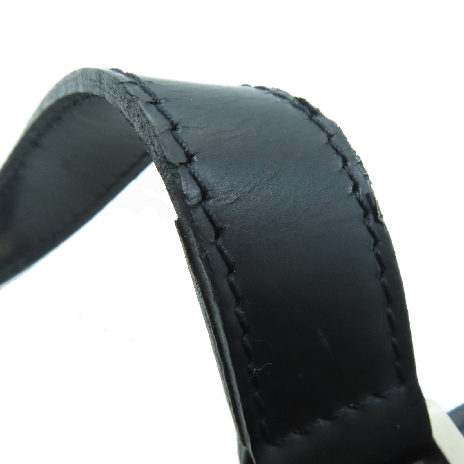 LOUIS VUITTON Taiga Kasbek PM银扣手挽袋黑色
