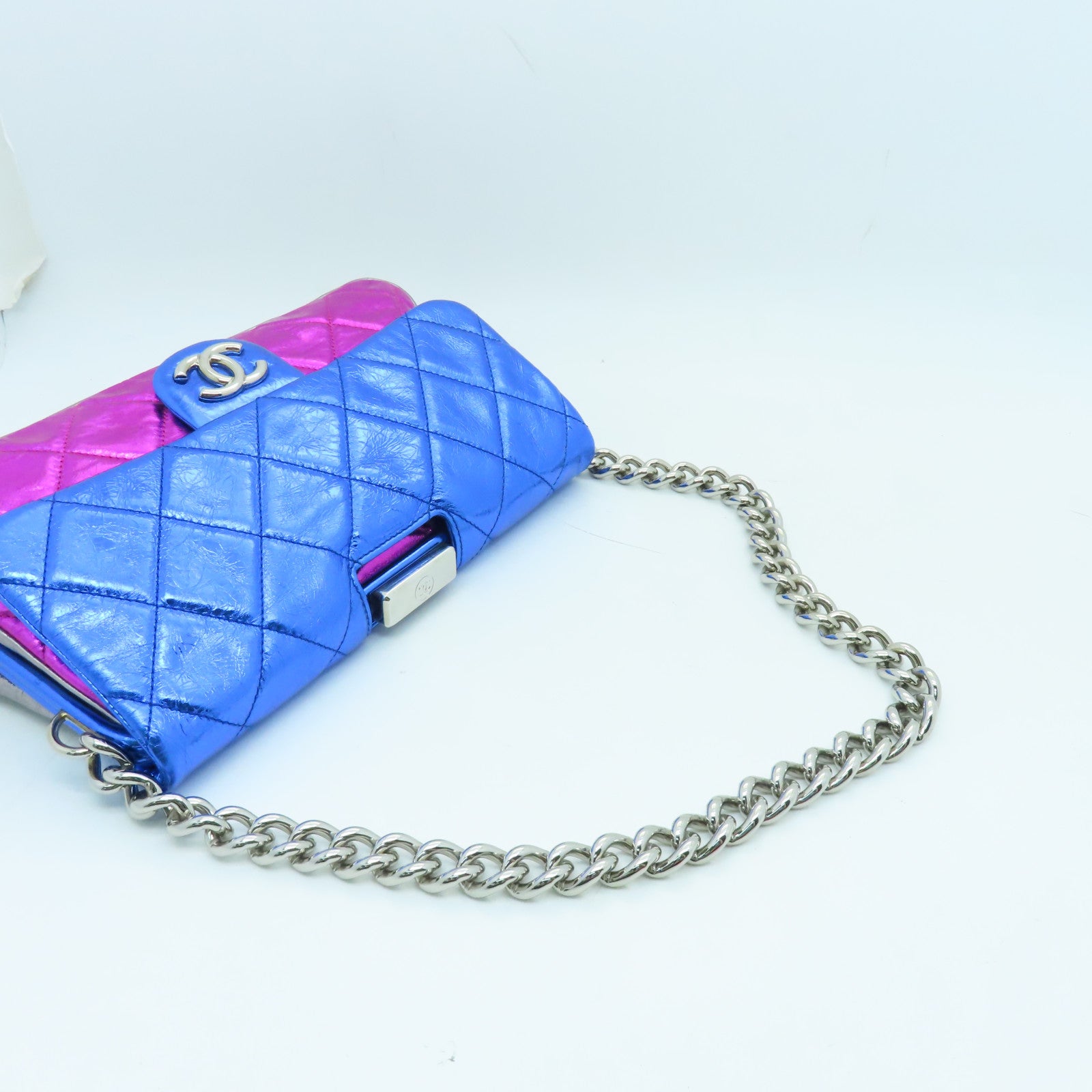 CHANEL 菱格Aged Calf皮革Chain Shoulder Bag銀扣鏈帶肩背袋藍色/粉紅色