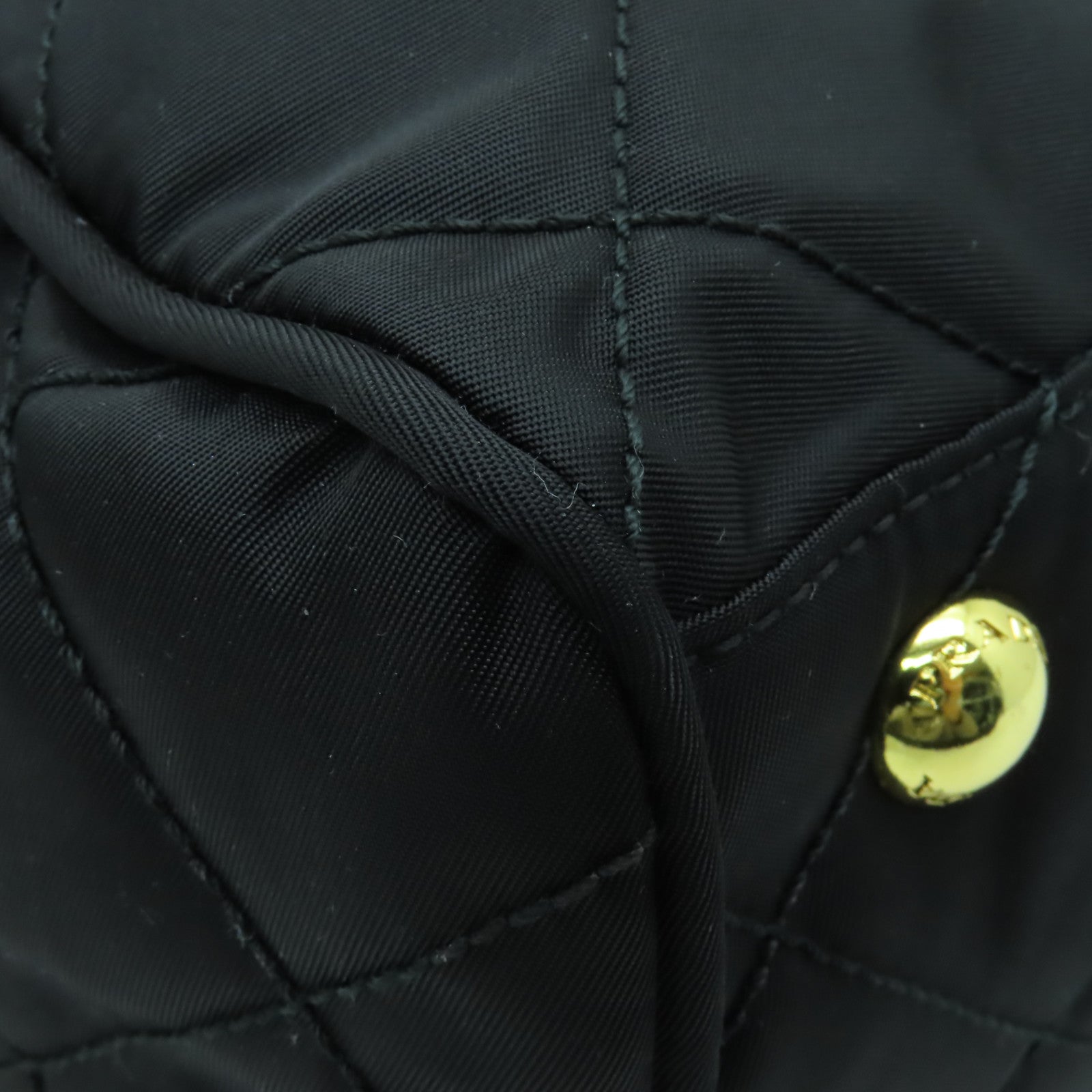 PRADA 尼龍Tessuto Impuntu金扣鏈帶肩背袋黒色