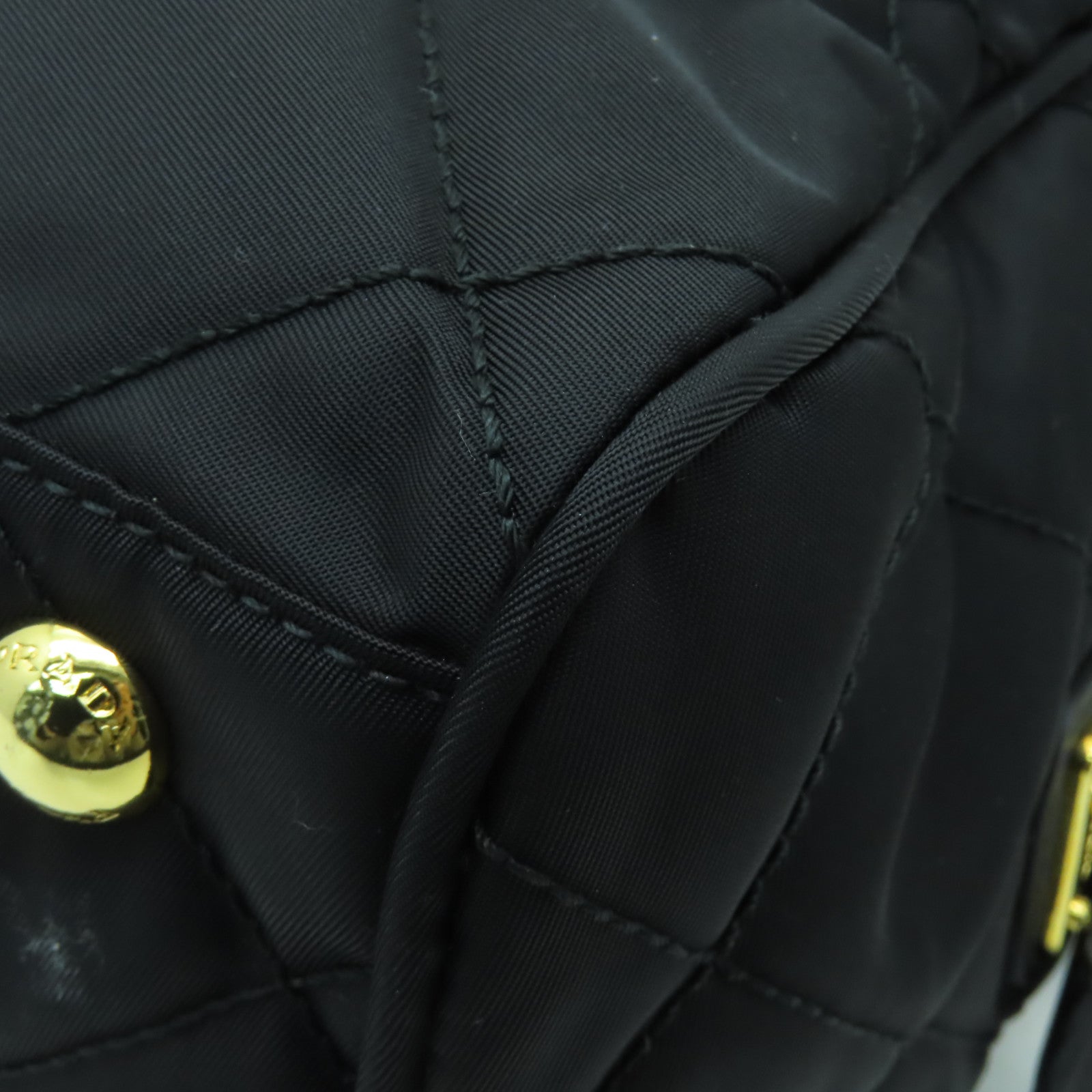 PRADA 尼龍Tessuto Impuntu金扣鏈帶肩背袋黒色