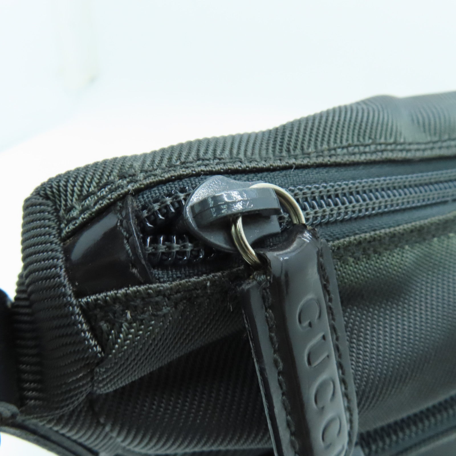 GUCCI 尼龙Shoulder Bag银扣手挽肩背两用袋