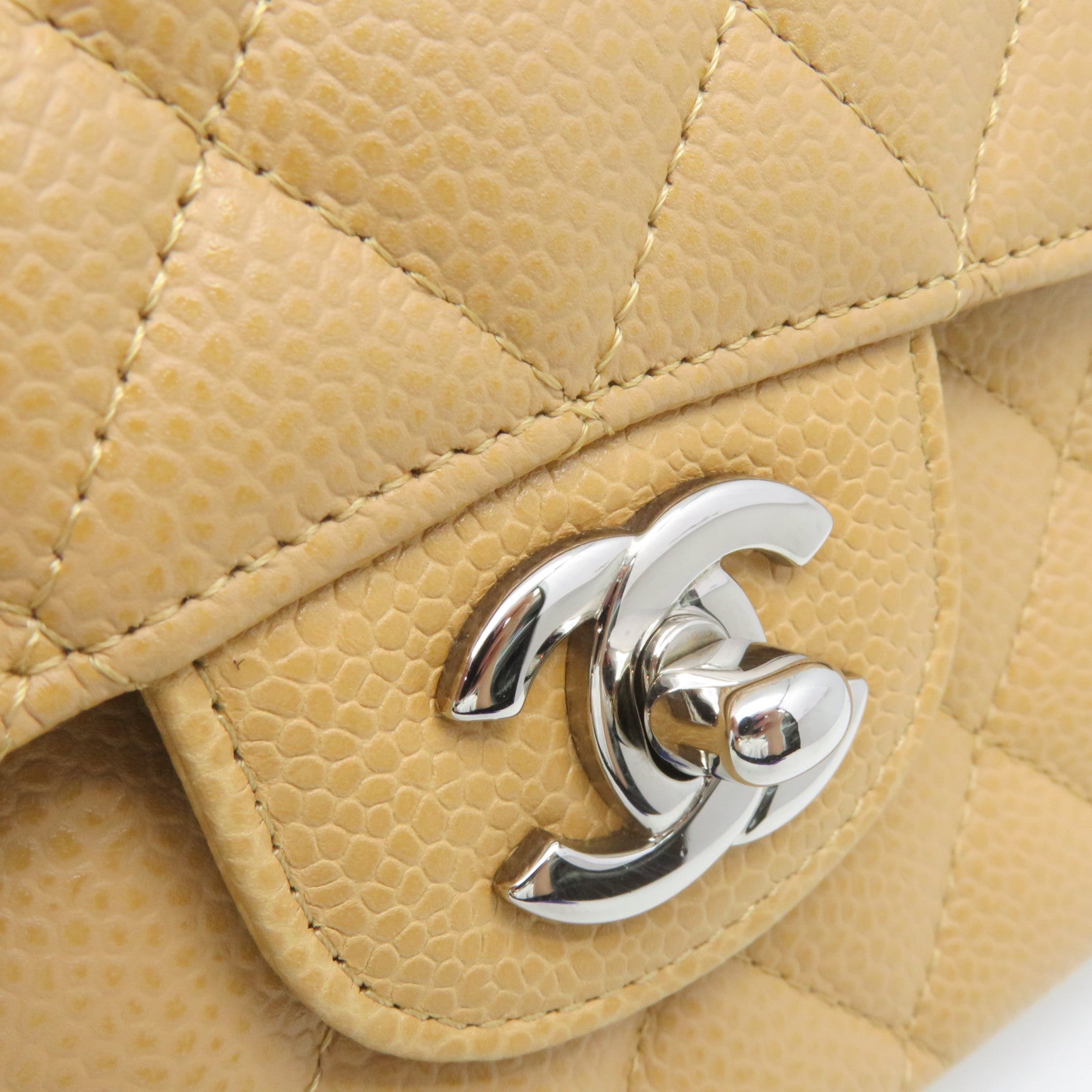 CHANEL Rhombus Caviar Leather Classic Chain Shoulder Bag Silver Buckle Chain Belt Shoulder Bag Light Brown