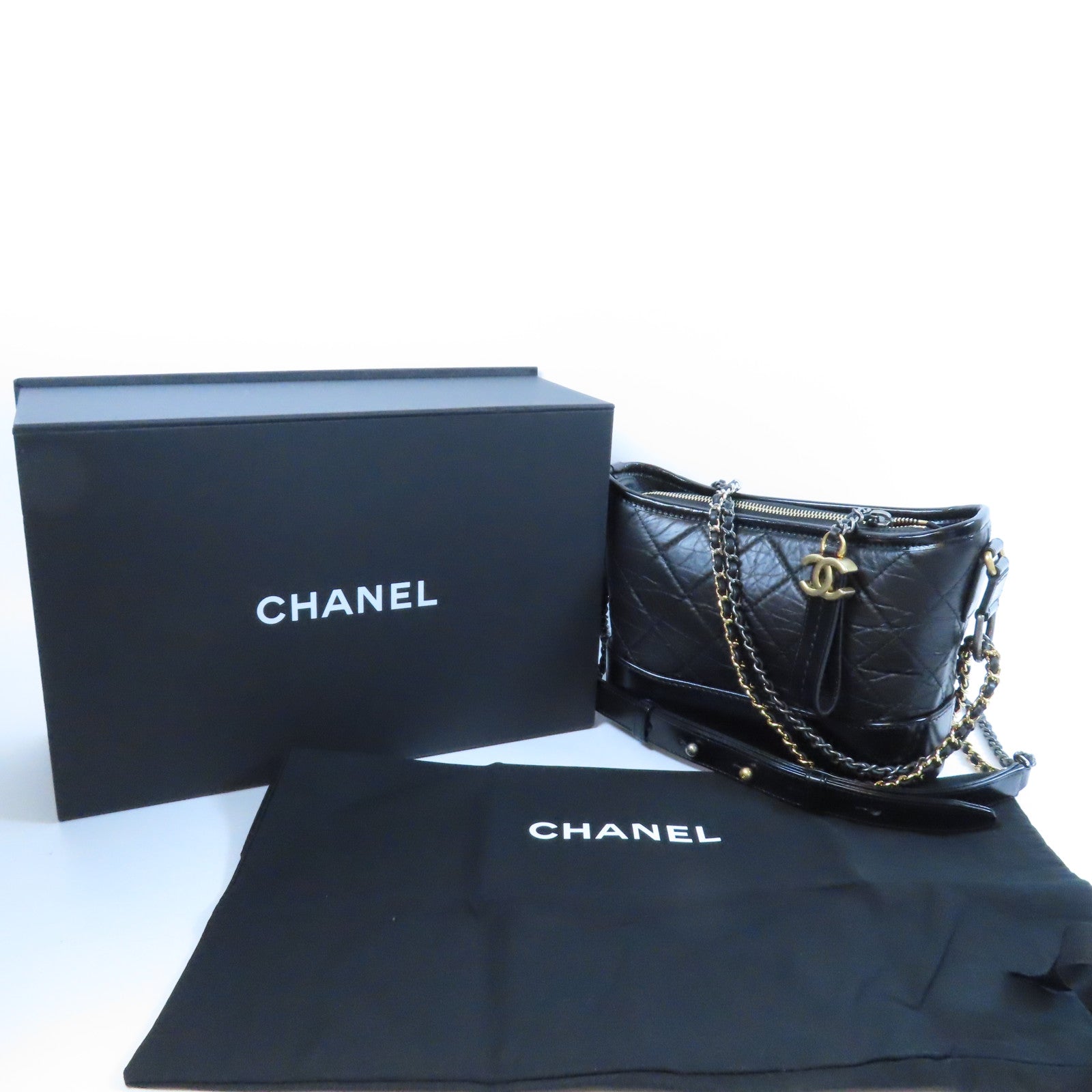 CHANEL 菱格牛皮皮革Garbrielle Small銀扣鏈帶肩背袋黑色