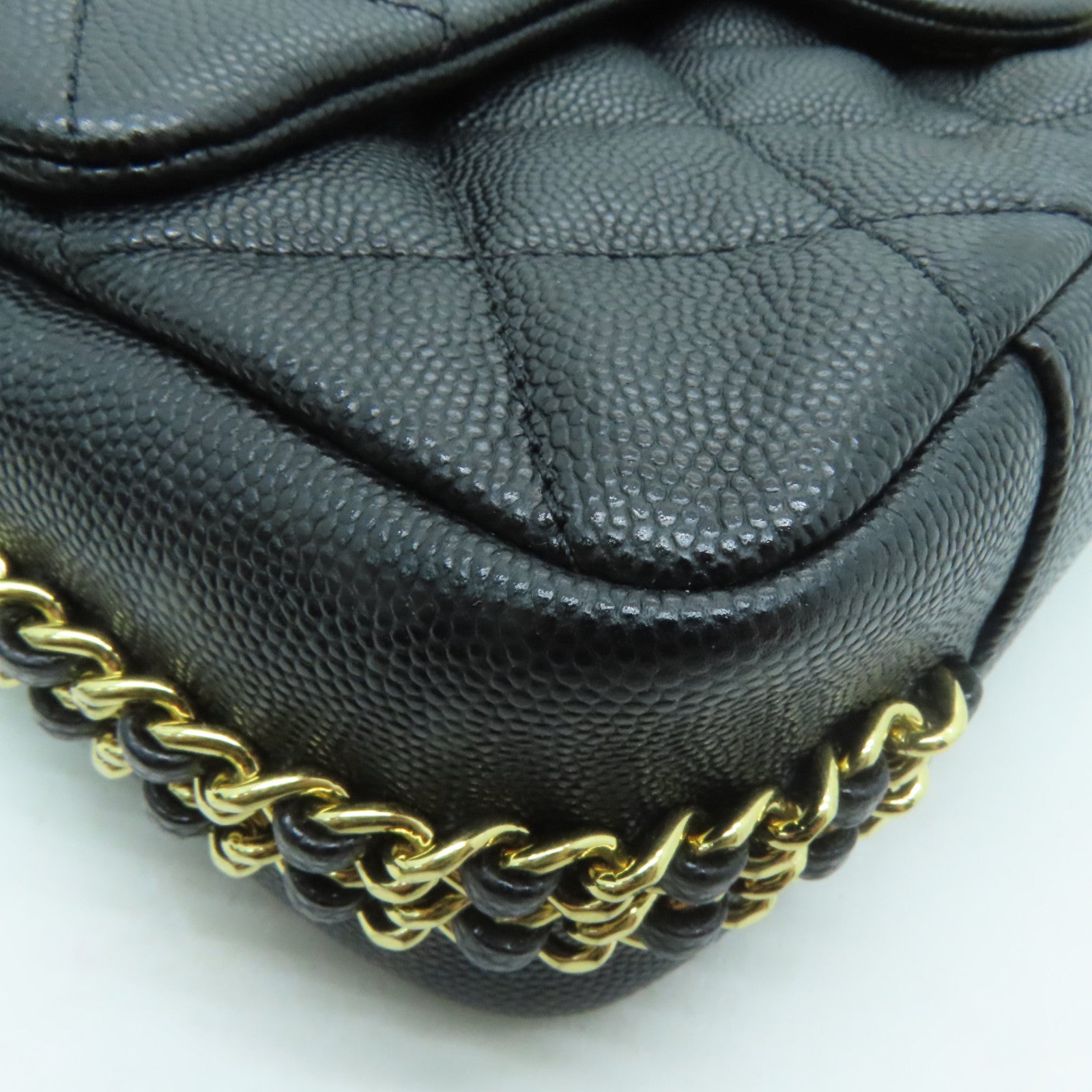 CHANEL 菱格Caviar皮革Chain Shoulder金扣肩背袋黑色
