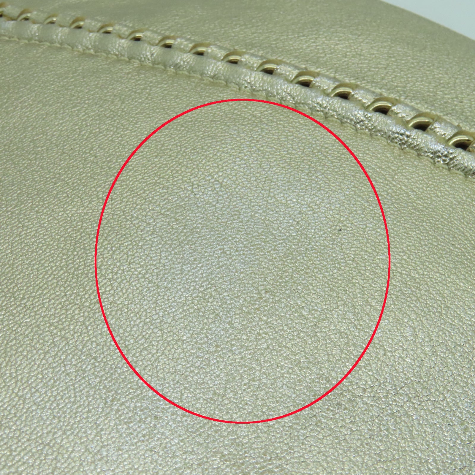 CHANEL 牛皮皮革Chain Shoulder Bag金扣鏈帶肩背袋金色