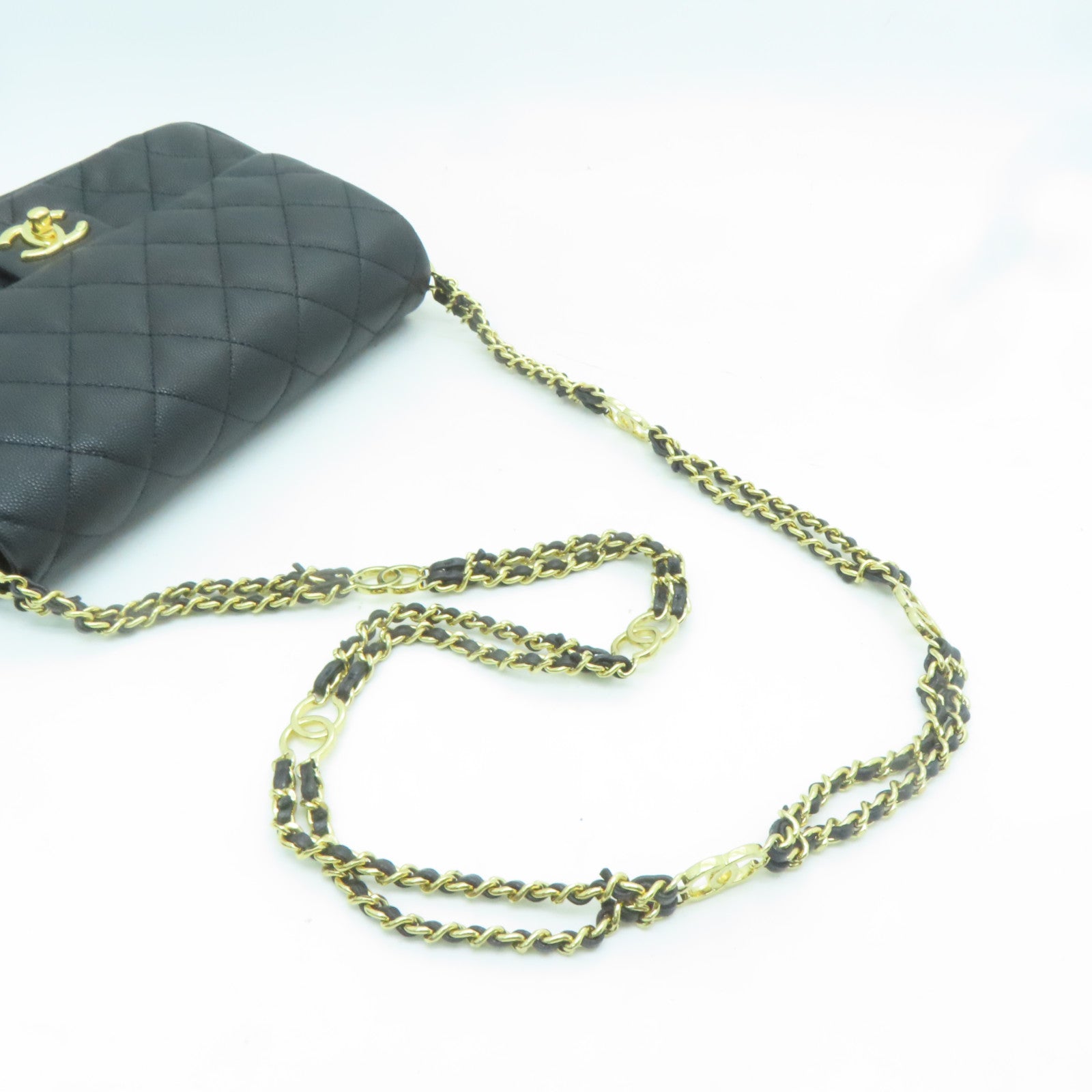 CHANEL 菱格Caviar皮革Chain Shoulder金扣肩背袋黑色