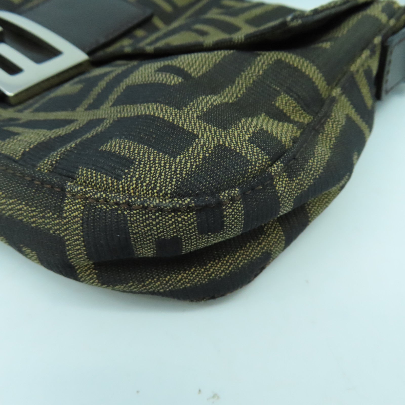 FENDI 帆布Hand Bag銀扣手挽袋啡色