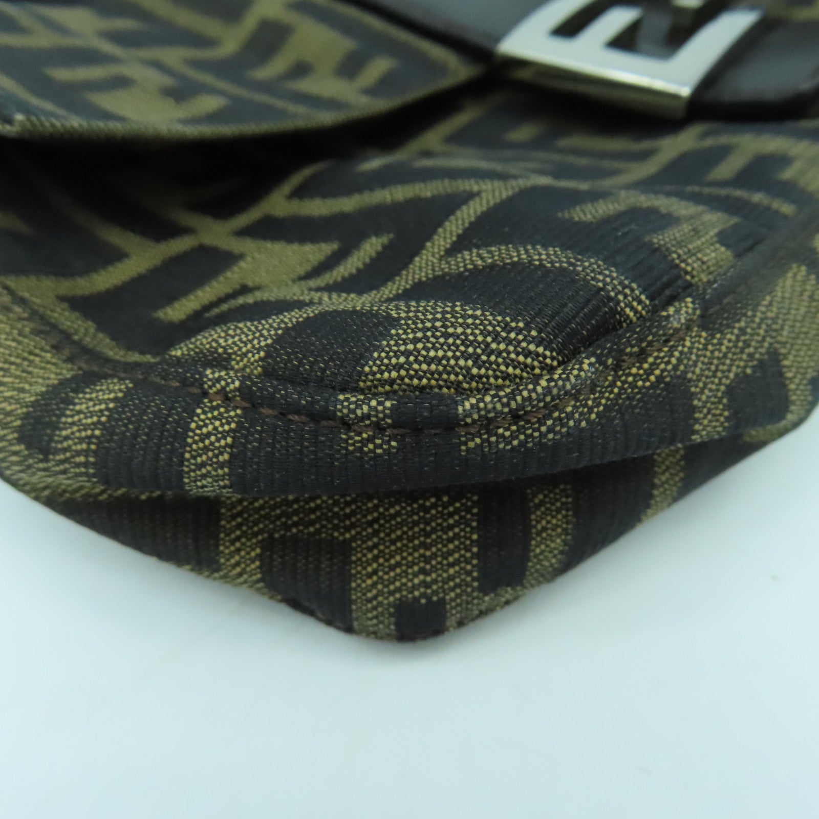 FENDI 帆布Hand Bag銀扣手挽袋啡色