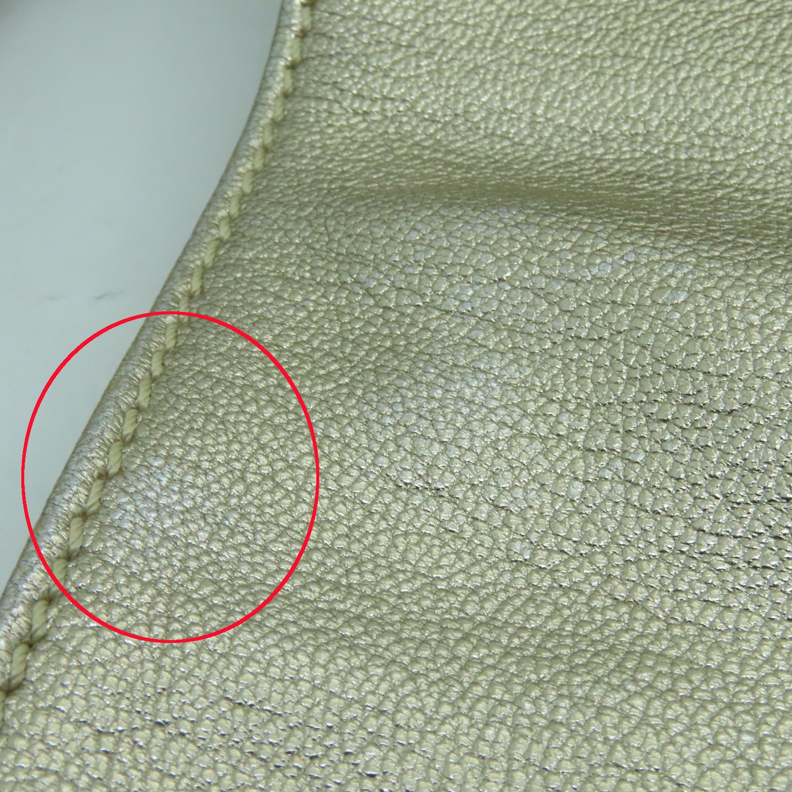 CHANEL 牛皮皮革Chain Shoulder Bag金扣鏈帶肩背袋金色