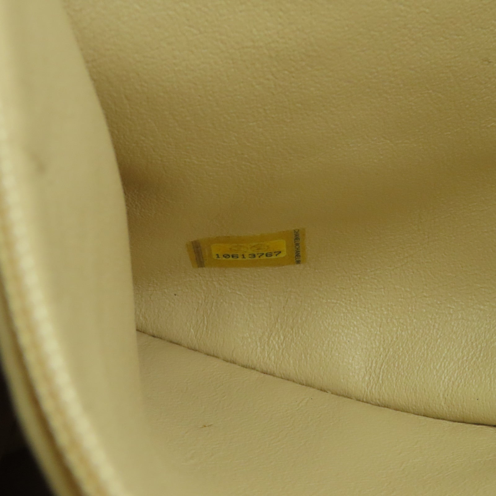 CHANEL 牛皮皮革Chain Shoulder Bag金扣鏈帶肩背袋金色