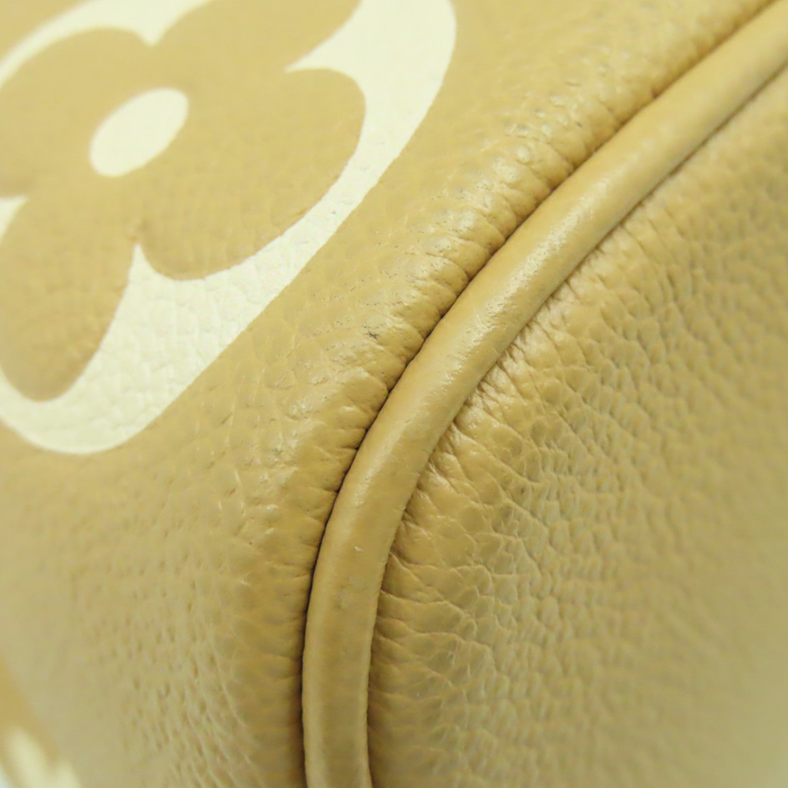 LOUIS VUITTON Monogram Empreinte NeoNoe MM金招肩背袋粉紅色