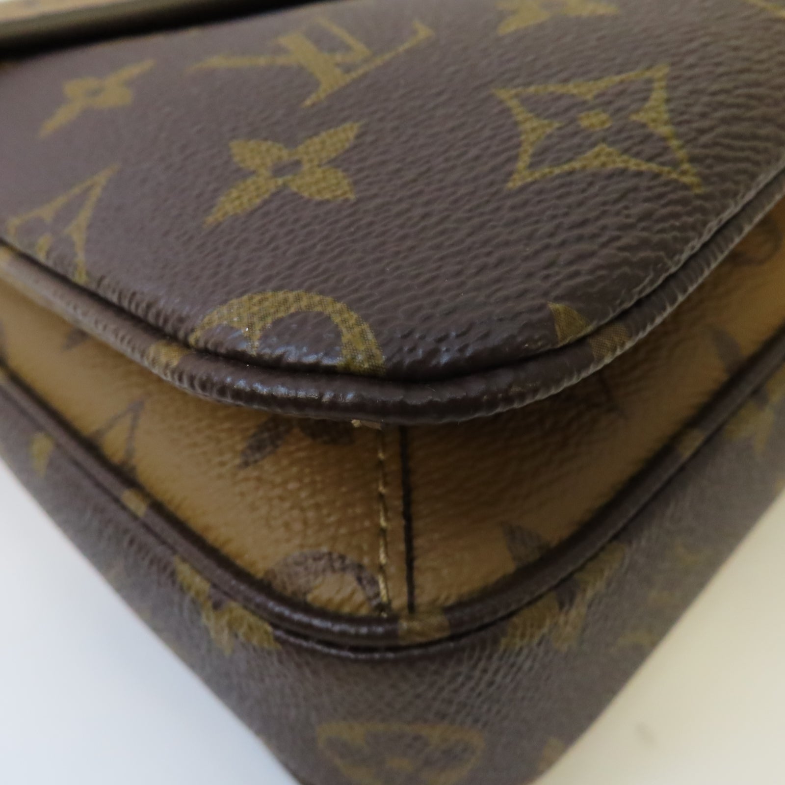 LOUIS VUITTON Monogram Pochette Metis金扣肩背袋啡色
