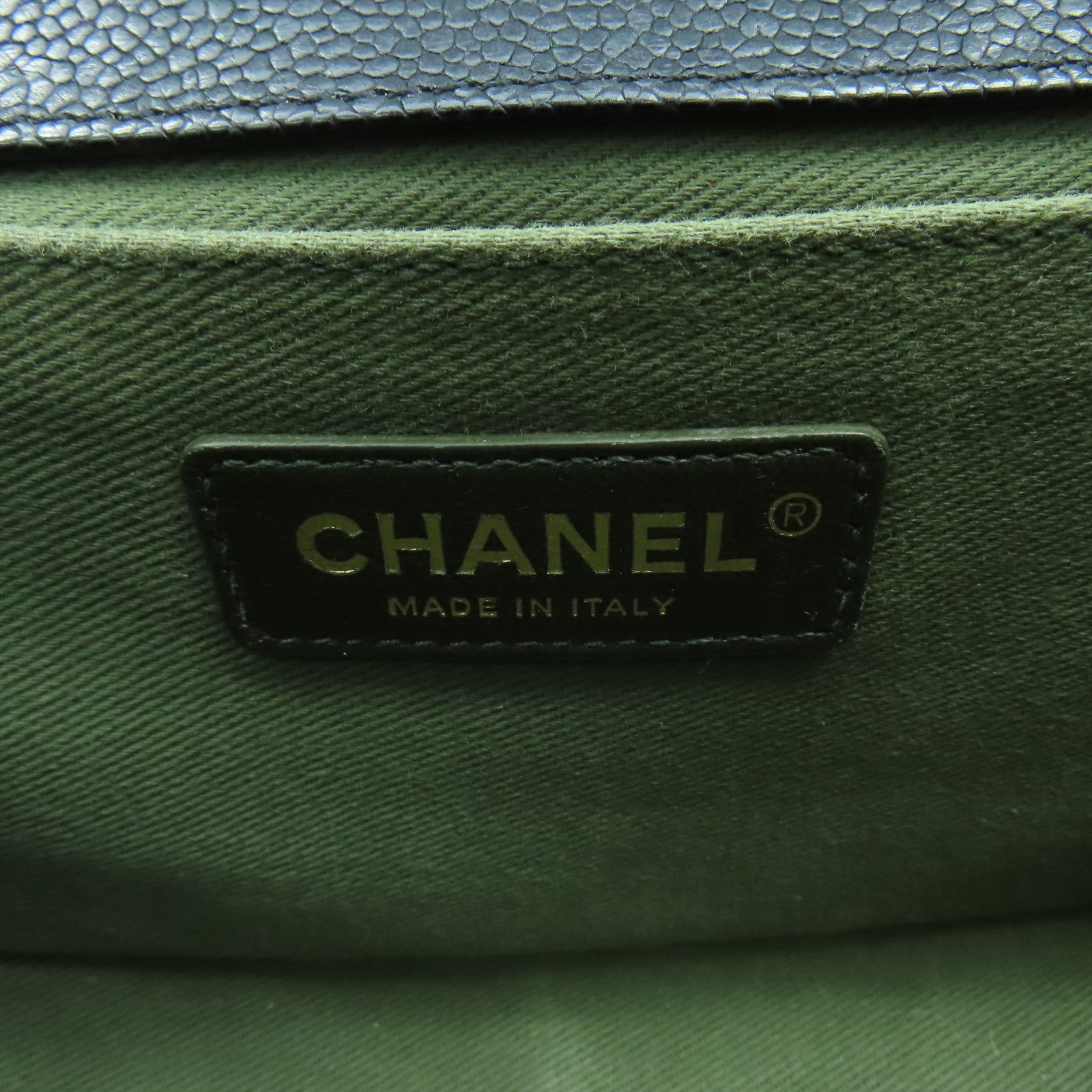CHANEL 菱格Caviar皮革Boy Chain Shoulder金扣鏈帶肩背袋黑色