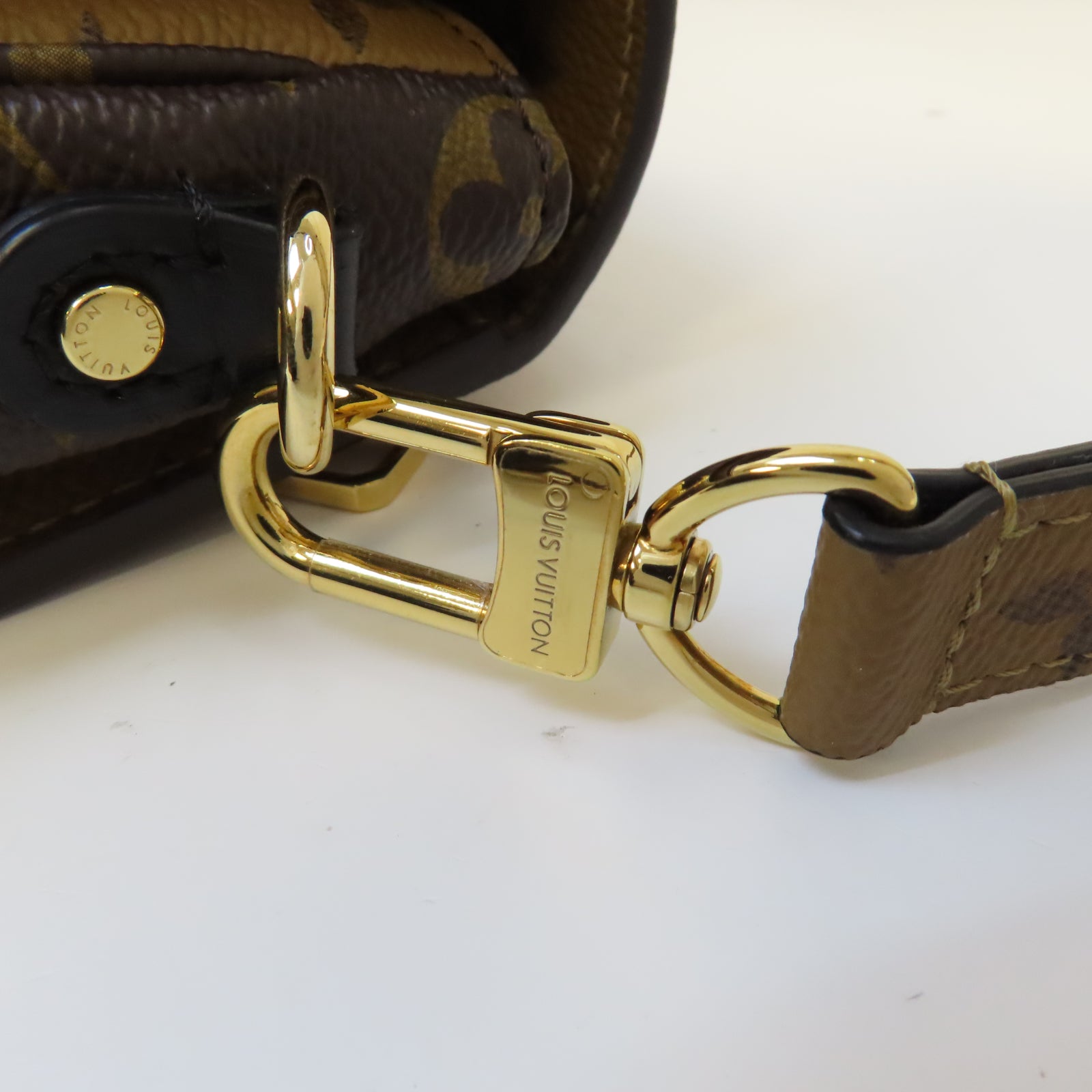 LOUIS VUITTON Monogram Pochette Metis金扣肩背袋啡色