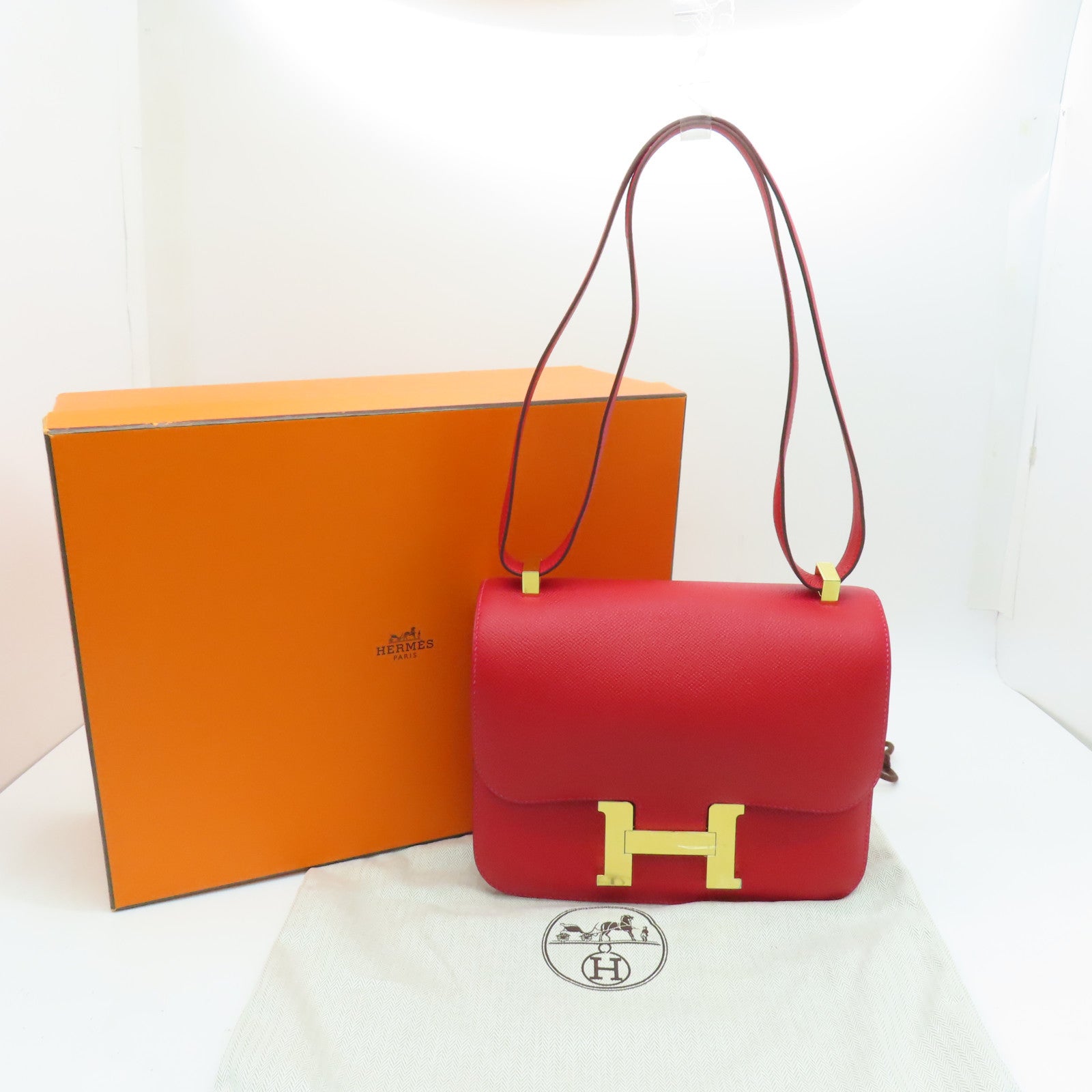HERMES Veau Epsom皮革Constance 24金扣肩背袋Rouge Tomate红色