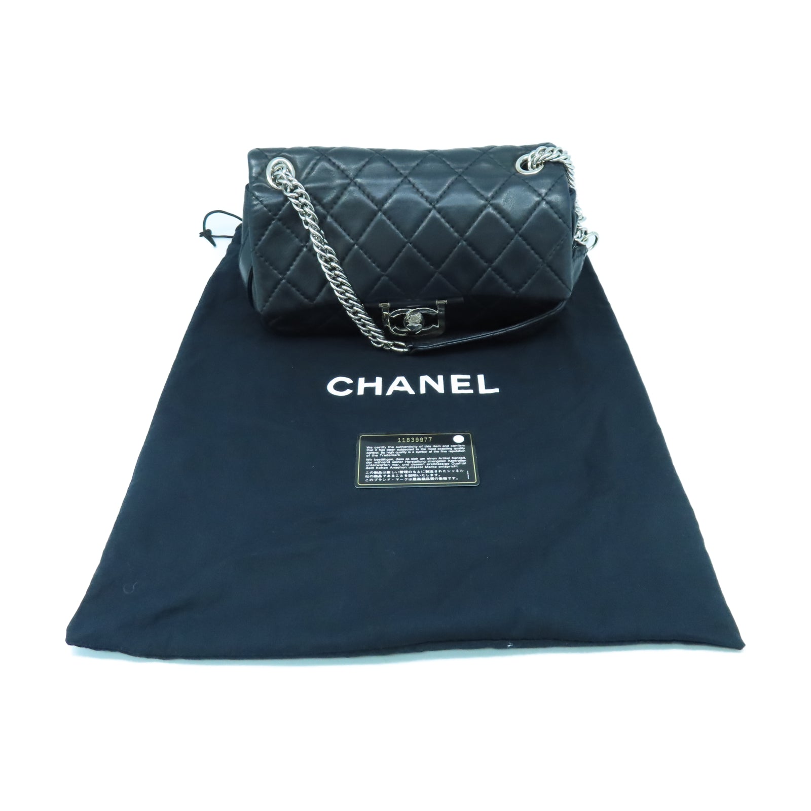 CHANEL 菱格牛皮皮革Shoulder Bag銀扣鏈帶肩背袋黑色
