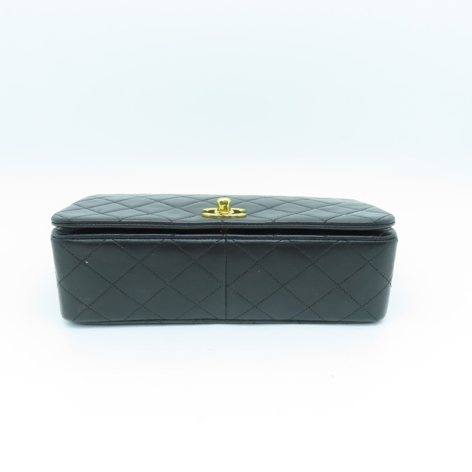 CHANEL 菱格羊皮皮革Chain Shoulder Bag金扣链带肩背袋黑色