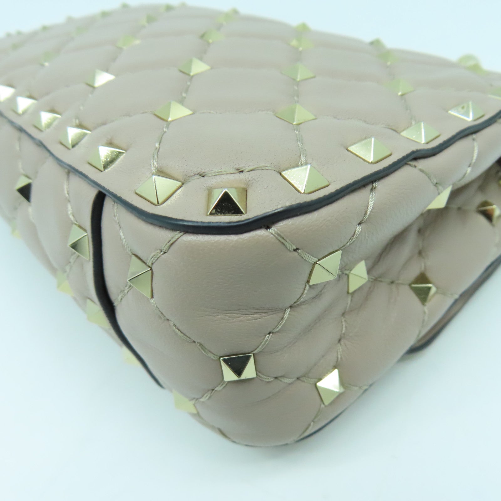 Valentino 羊皮皮革Rockstud Bag金扣手挽肩背兩用袋米色