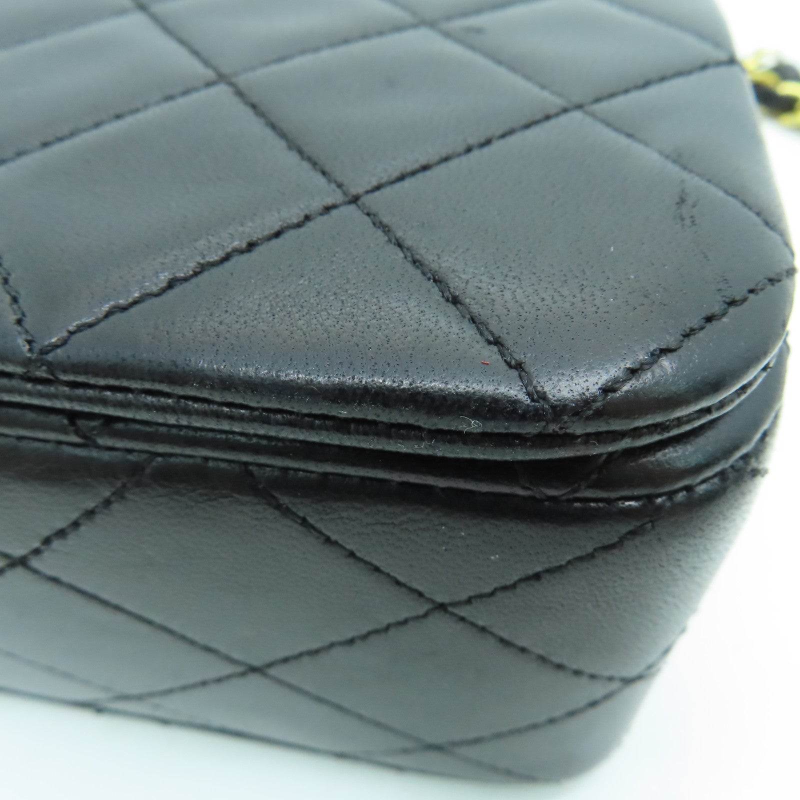 CHANEL 菱格羊皮皮革Chain Shoulder金扣肩背袋黑色
