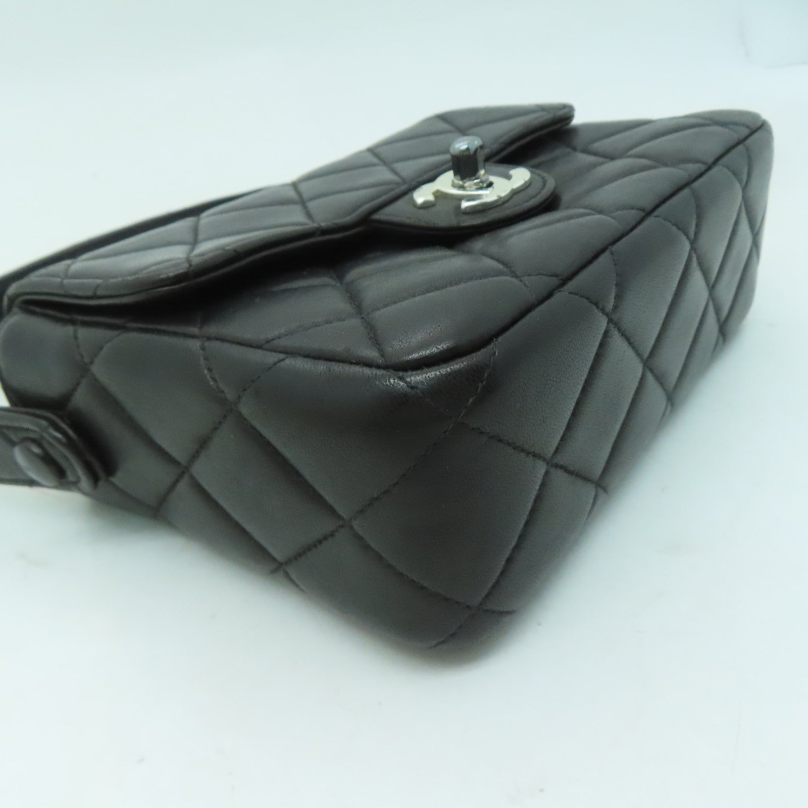 CHANEL 菱格羊皮皮革Handbag銀扣手挽袋黑色