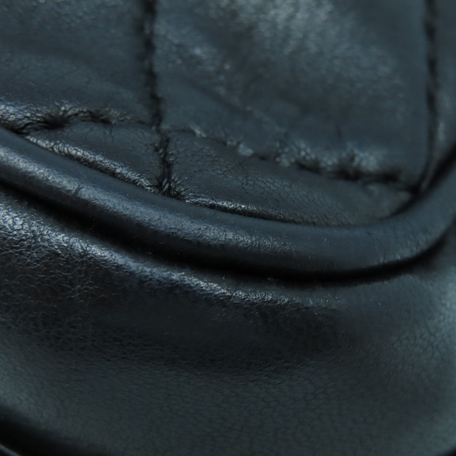 CHANEL 菱格牛皮皮革Shoulder Bag銀扣鏈帶肩背袋黑色