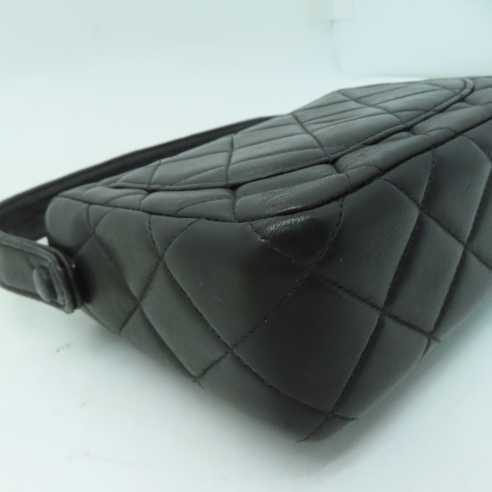 CHANEL 菱格羊皮皮革Handbag銀扣手挽袋黑色