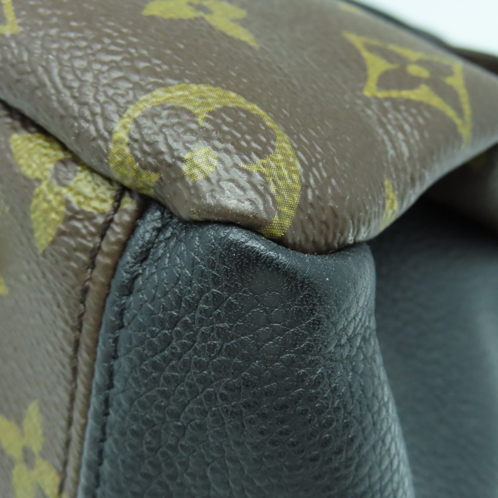 LOUIS VUITTON Monogram Pallas金扣手挽肩背两用袋啡色/黑色