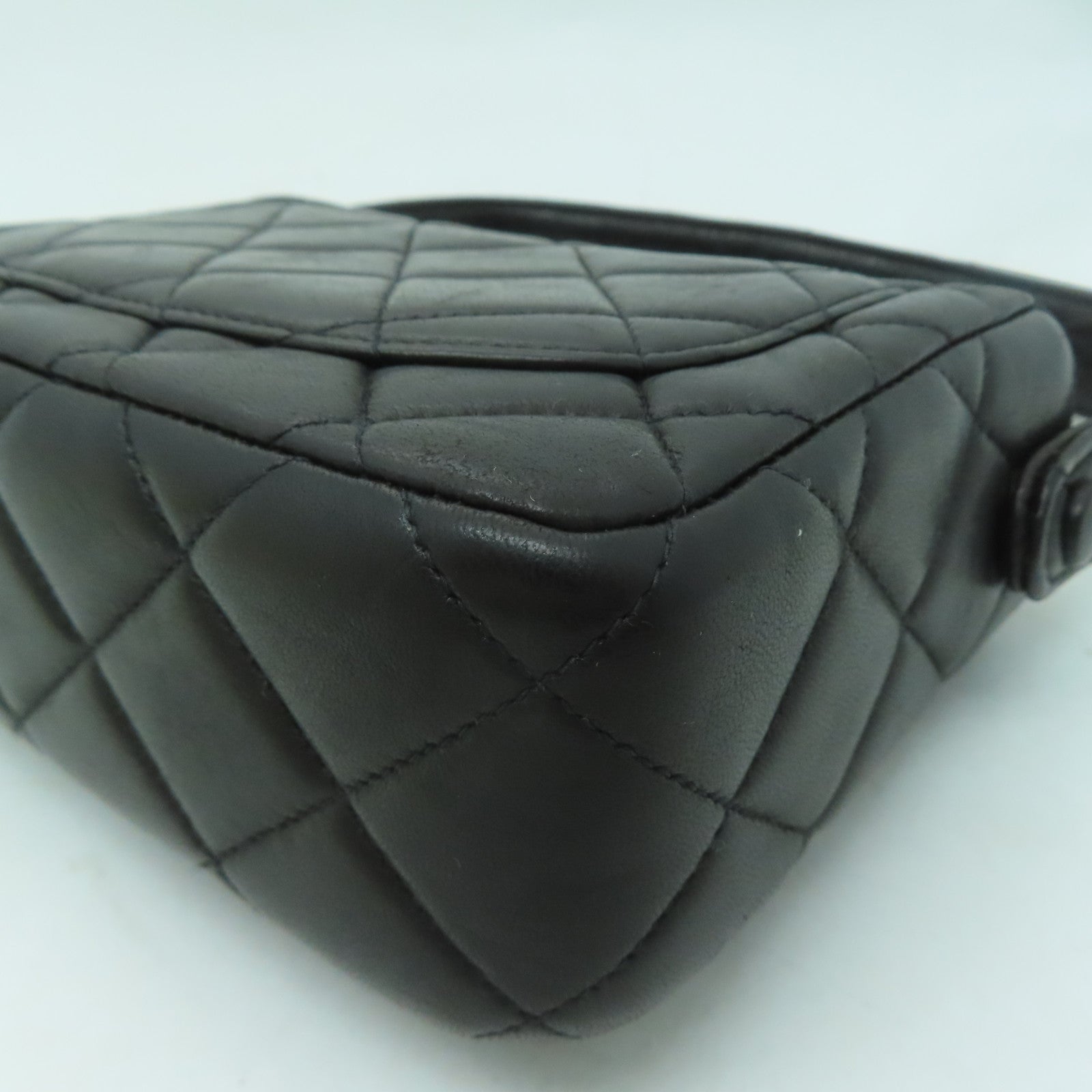 CHANEL 菱格羊皮皮革Handbag銀扣手挽袋黑色