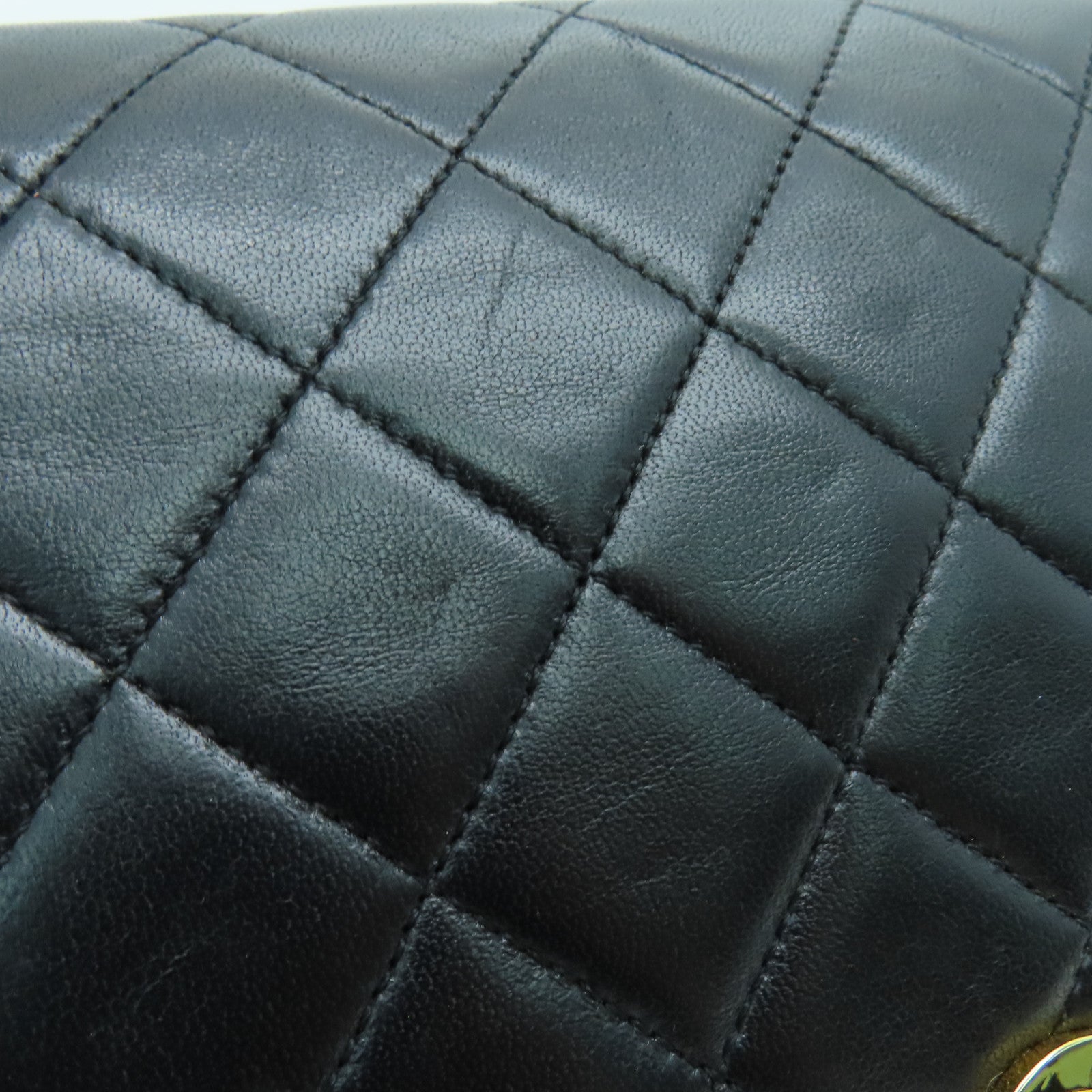 CHANEL 菱格羊皮皮革Chain Shoulder金扣肩背袋黑色