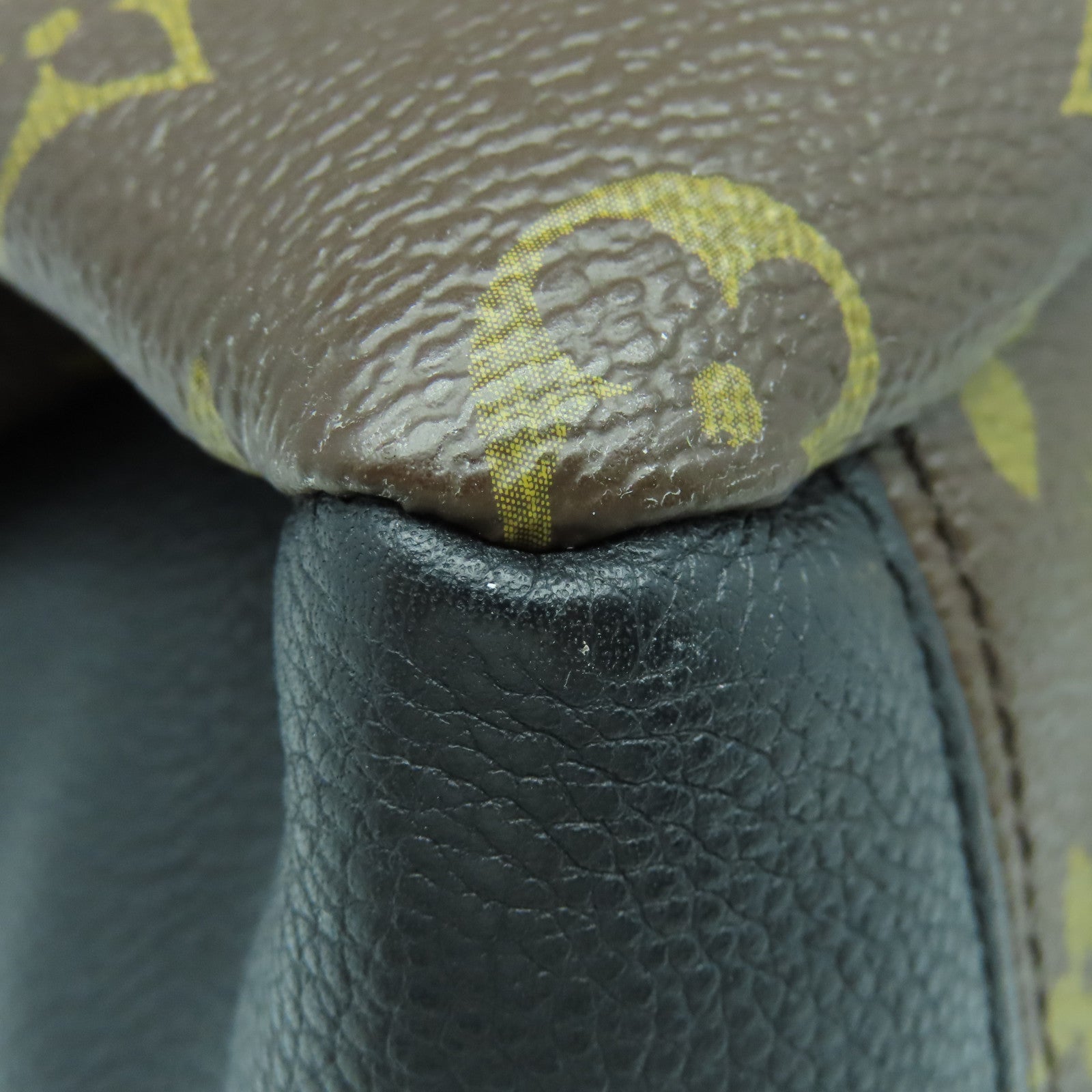 LOUIS VUITTON Monogram Pallas金扣手挽肩背两用袋啡色/黑色
