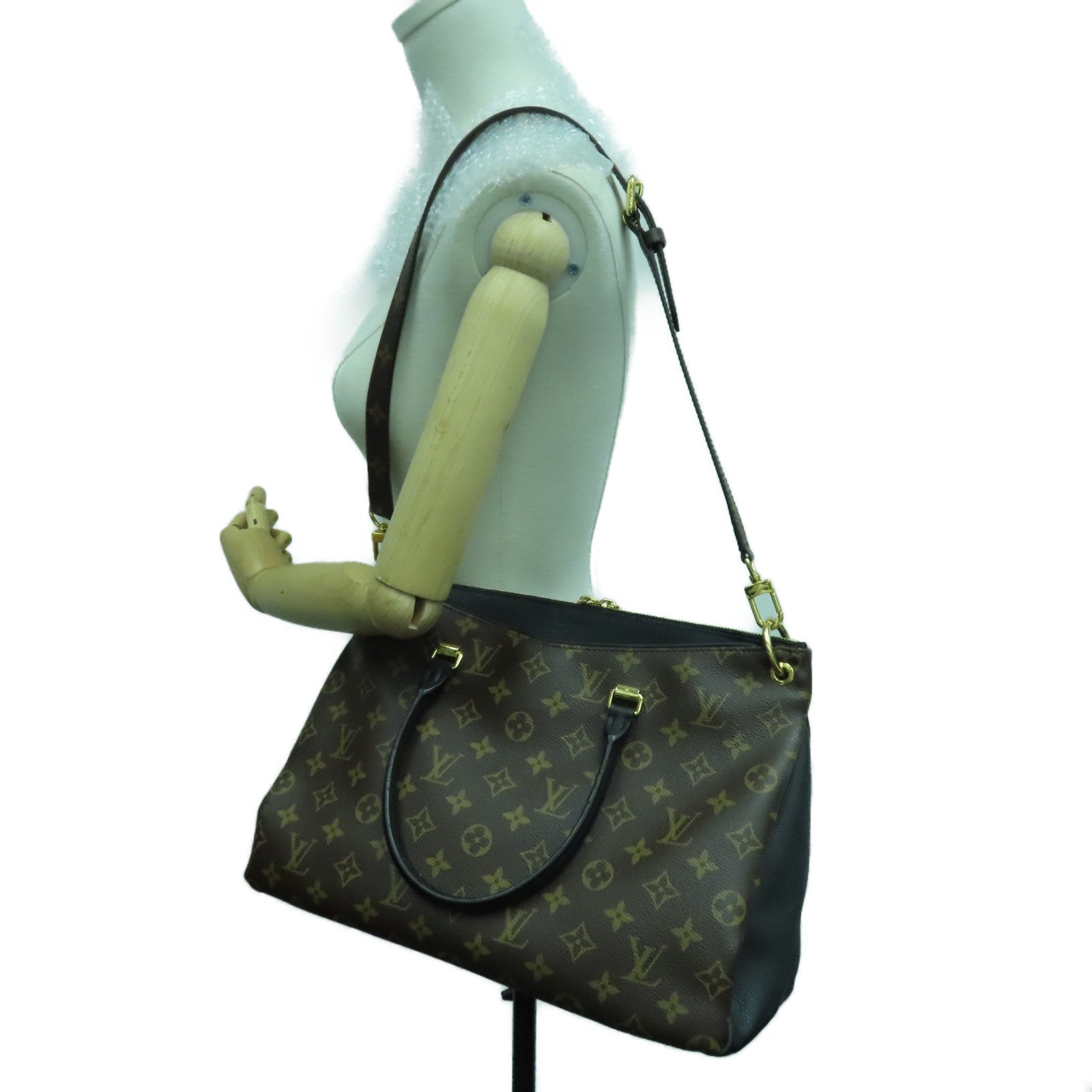 LOUIS VUITTON Monogram Pallas金扣手挽肩背两用袋啡色/黑色
