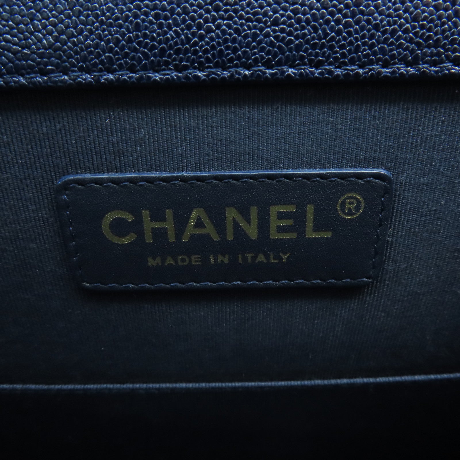 CHANEL 菱格Caviar皮革Boy Chain Shoulder金扣鏈帶肩背袋深藍色