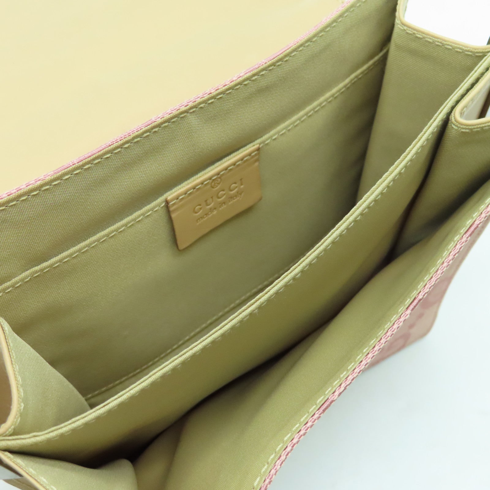 GUCCI Canvas Shoulder Bag Silver Buckle Shoulder Bag Pink