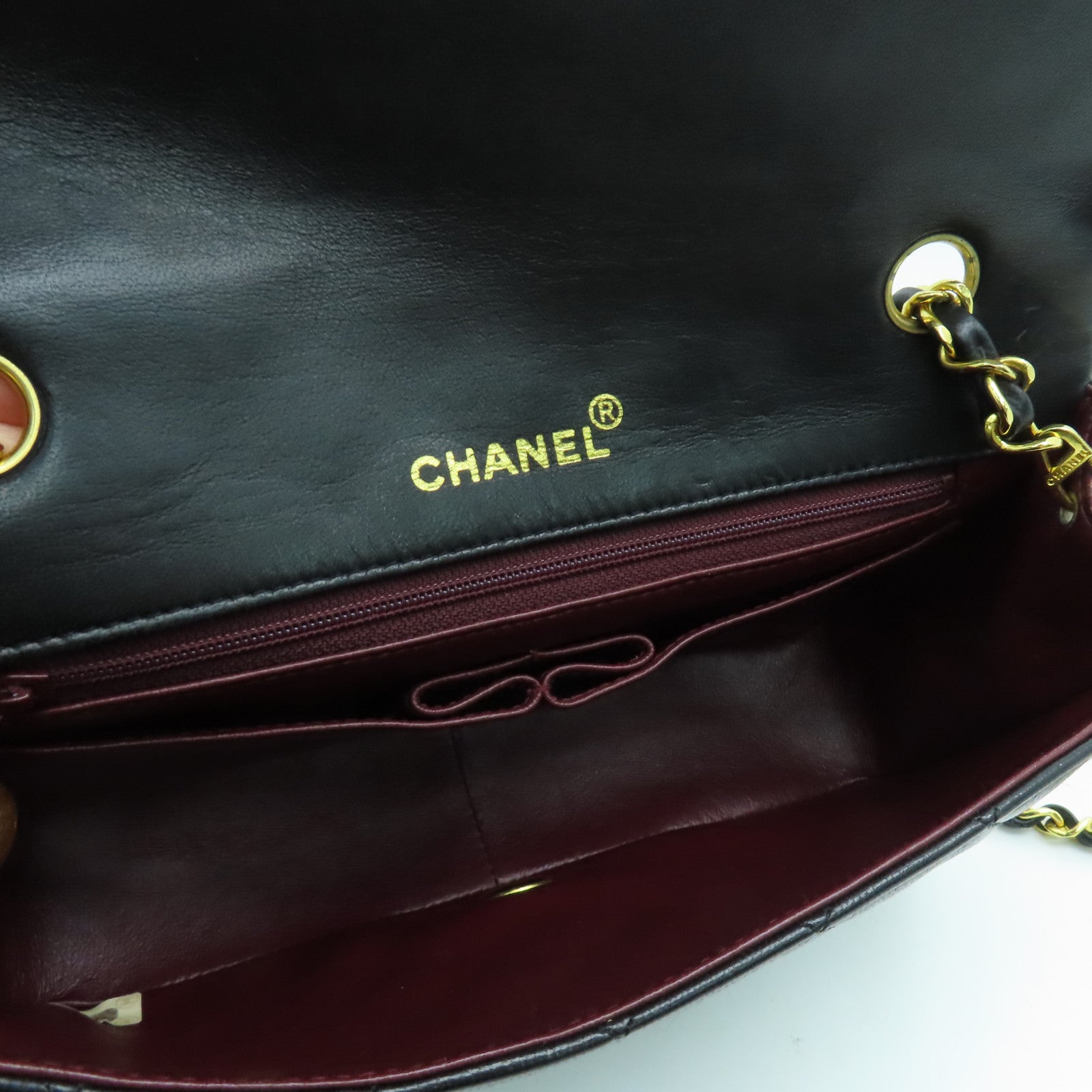 CHANEL 菱格羊皮皮革Chain Shoulder金扣肩背袋黑色